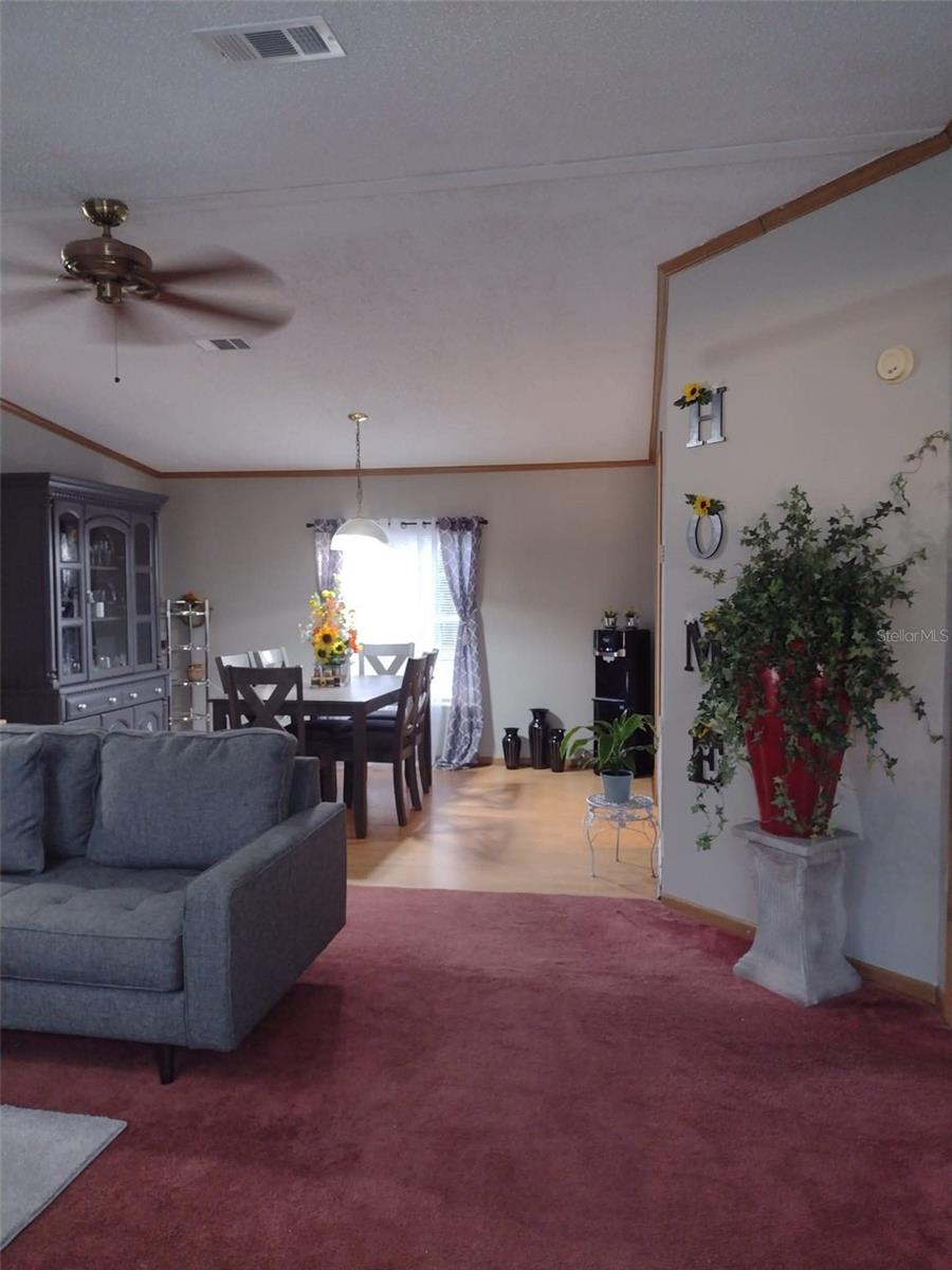 FRST LAKES PARK - Residential
