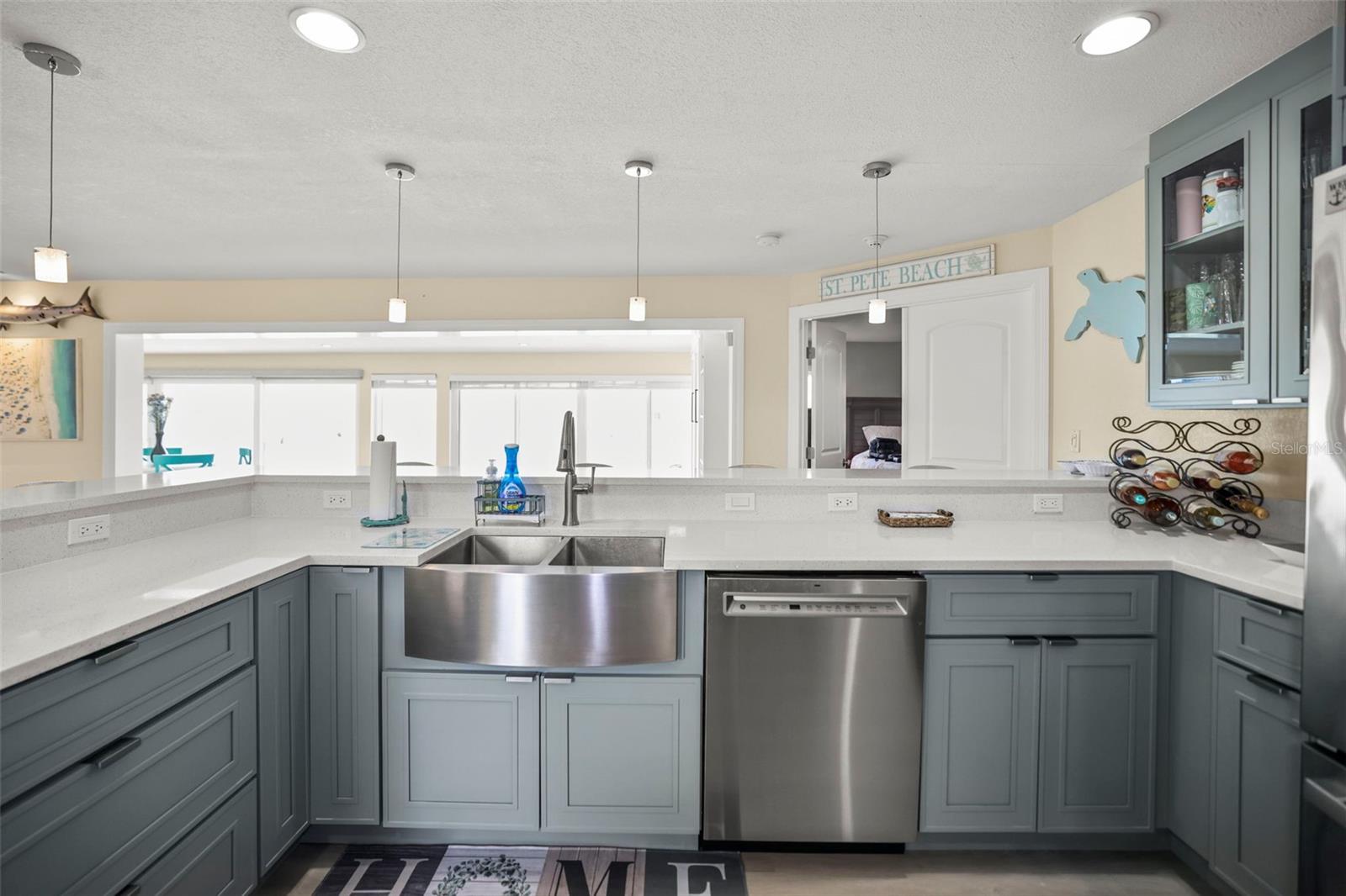 THREE PALMS POINT - Residential