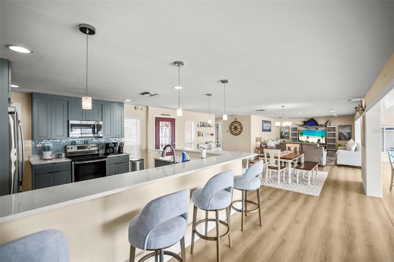 THREE PALMS POINT - Residential