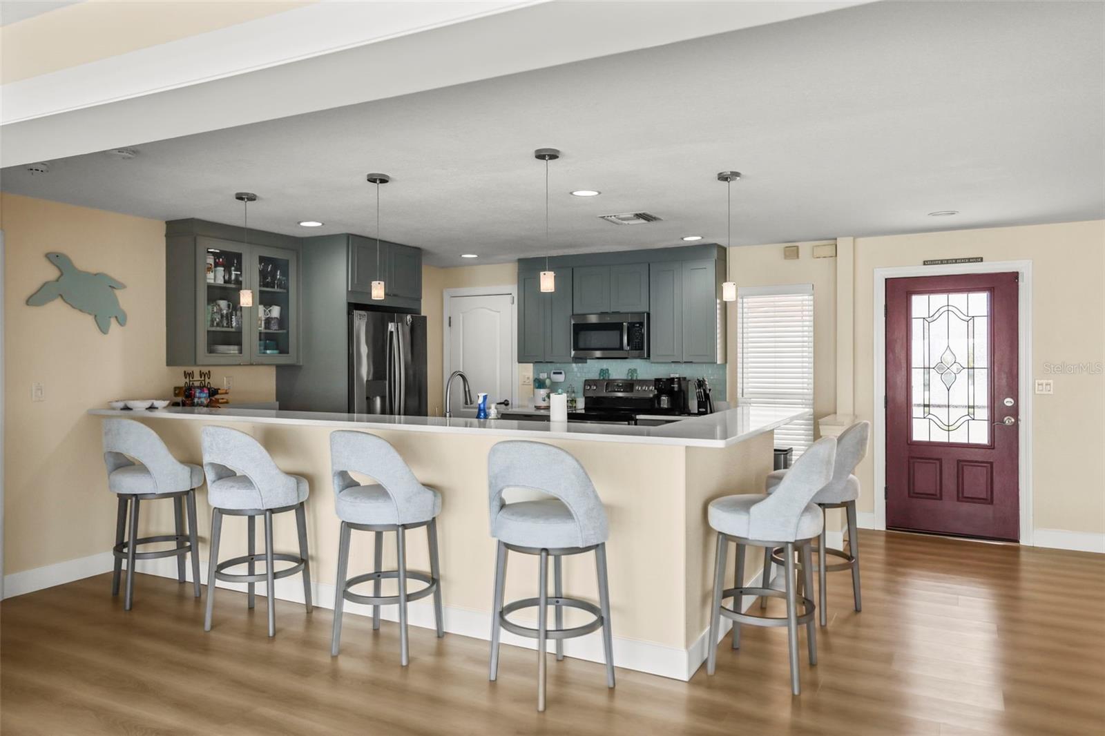 THREE PALMS POINT - Residential