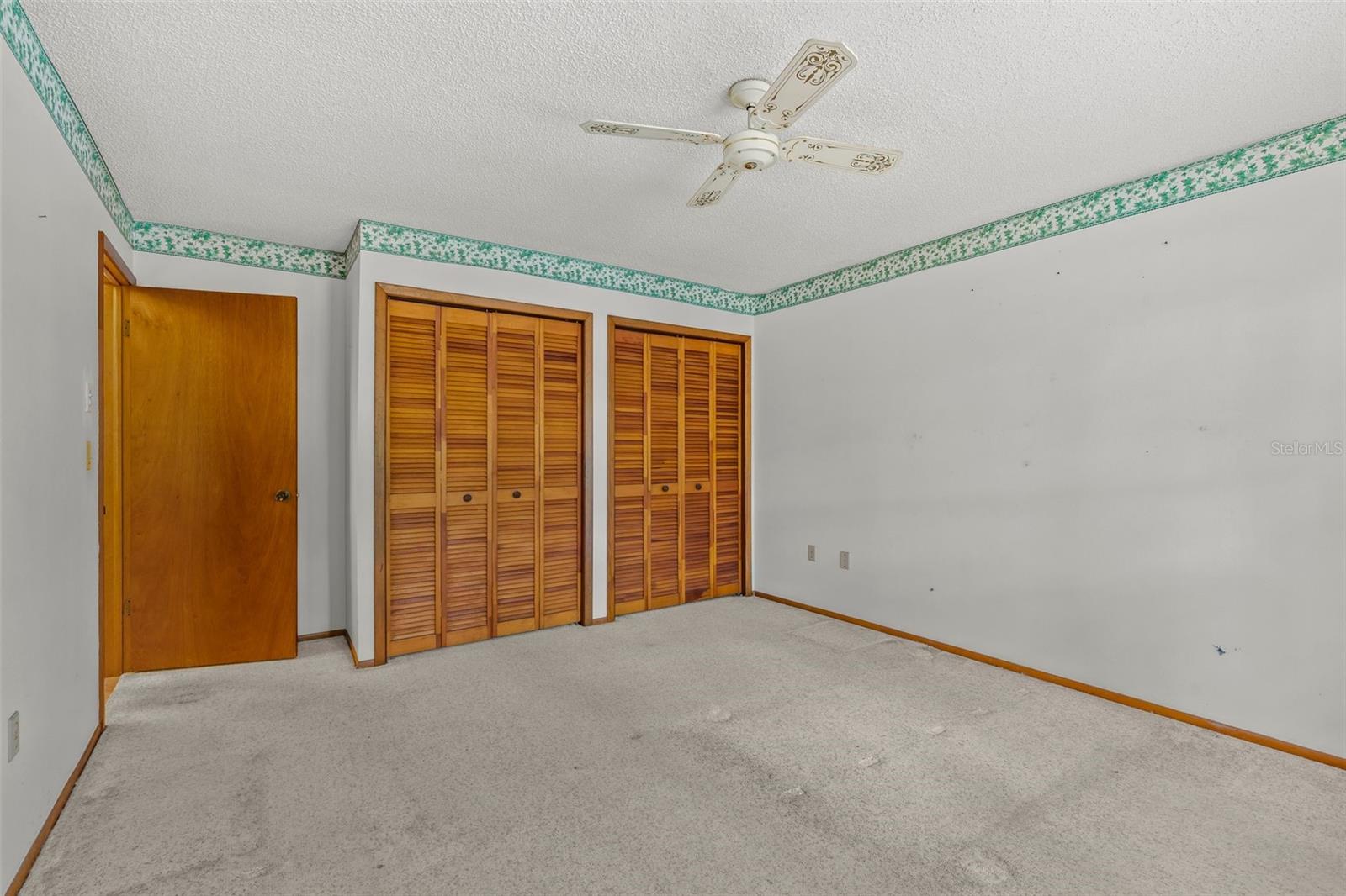 ROLLING OAKS - Residential