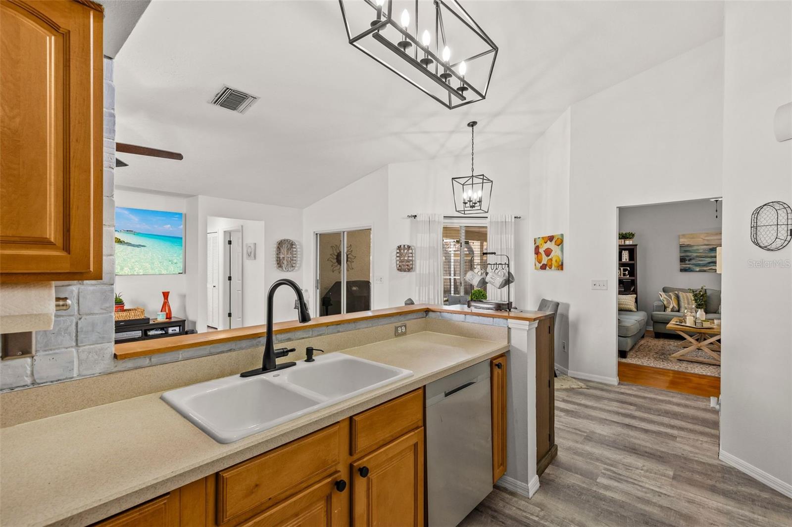 ROLLING OAKS - Residential