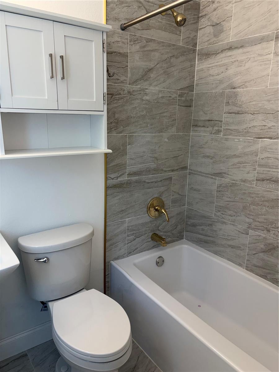 GULF SHORES 6TH ADD REP - Residential Lease