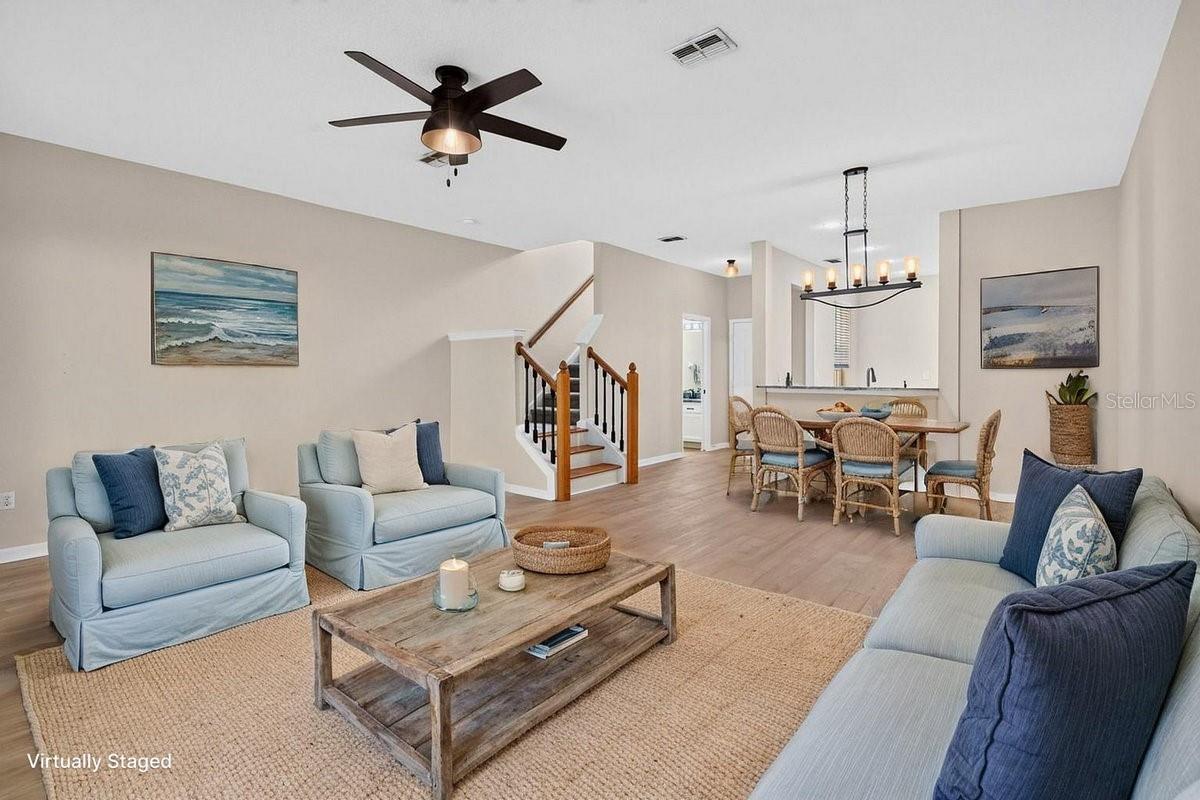 TOWNHOMES AT NORTH LAKE - Residential