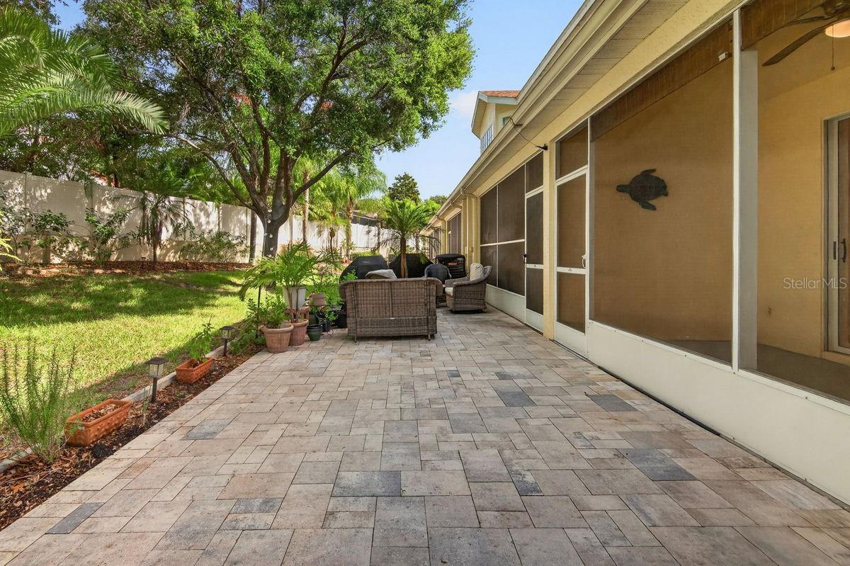 TOWNHOMES AT NORTH LAKE - Residential