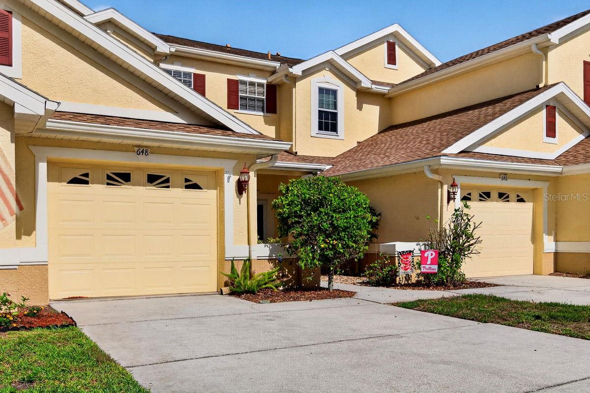 TOWNHOMES AT NORTH LAKE - Residential