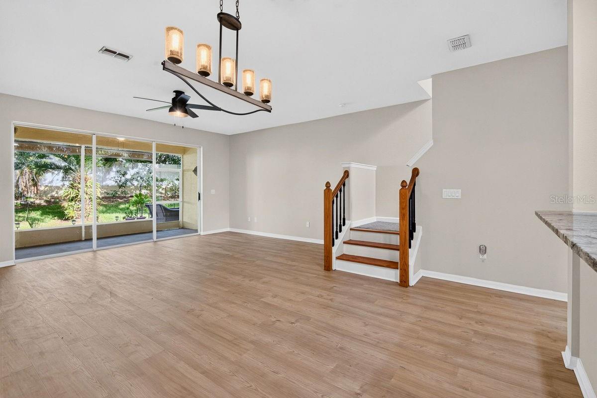TOWNHOMES AT NORTH LAKE - Residential