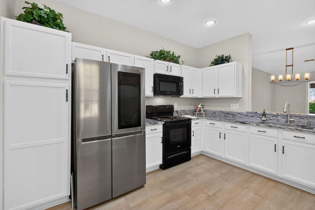 TOWNHOMES AT NORTH LAKE - Residential