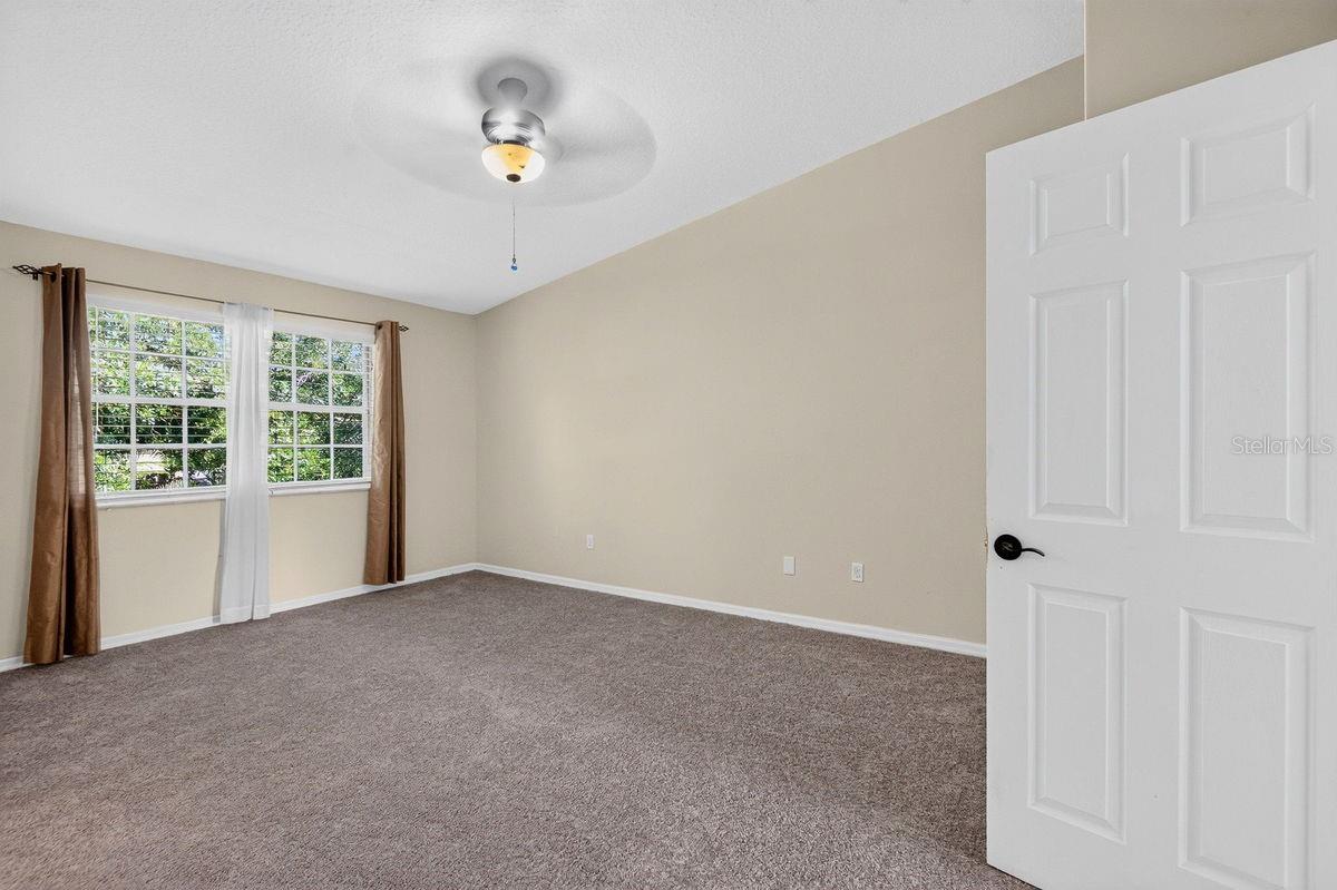 TOWNHOMES AT NORTH LAKE - Residential