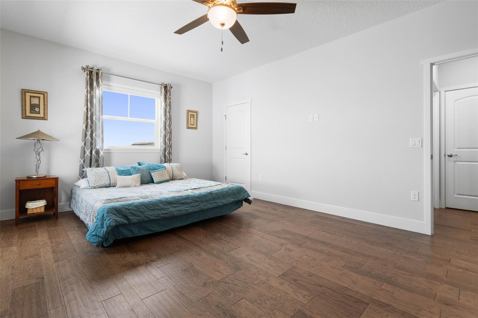 SEASIDE LNDGS - Residential