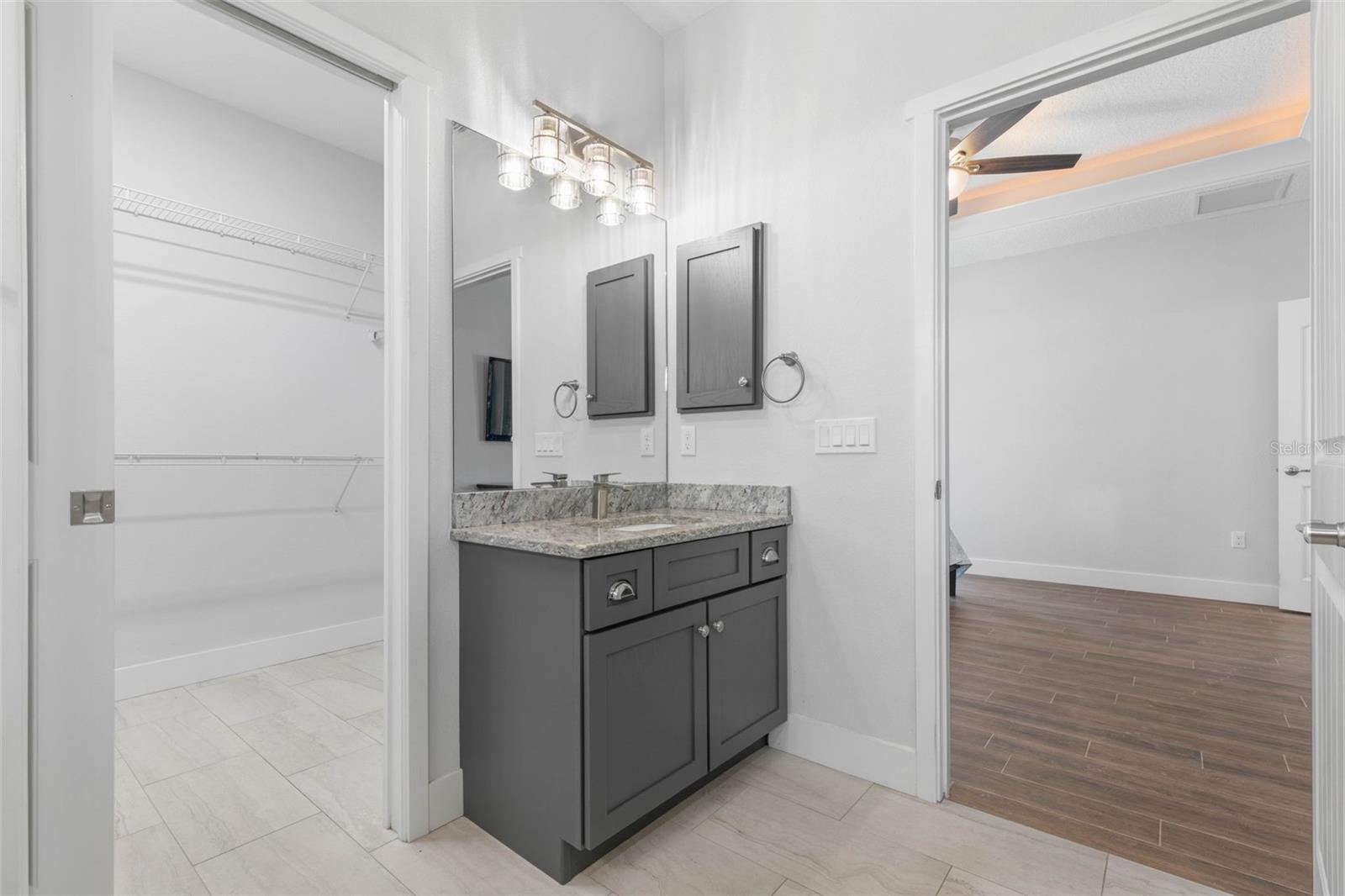 SEASIDE LNDGS - Residential