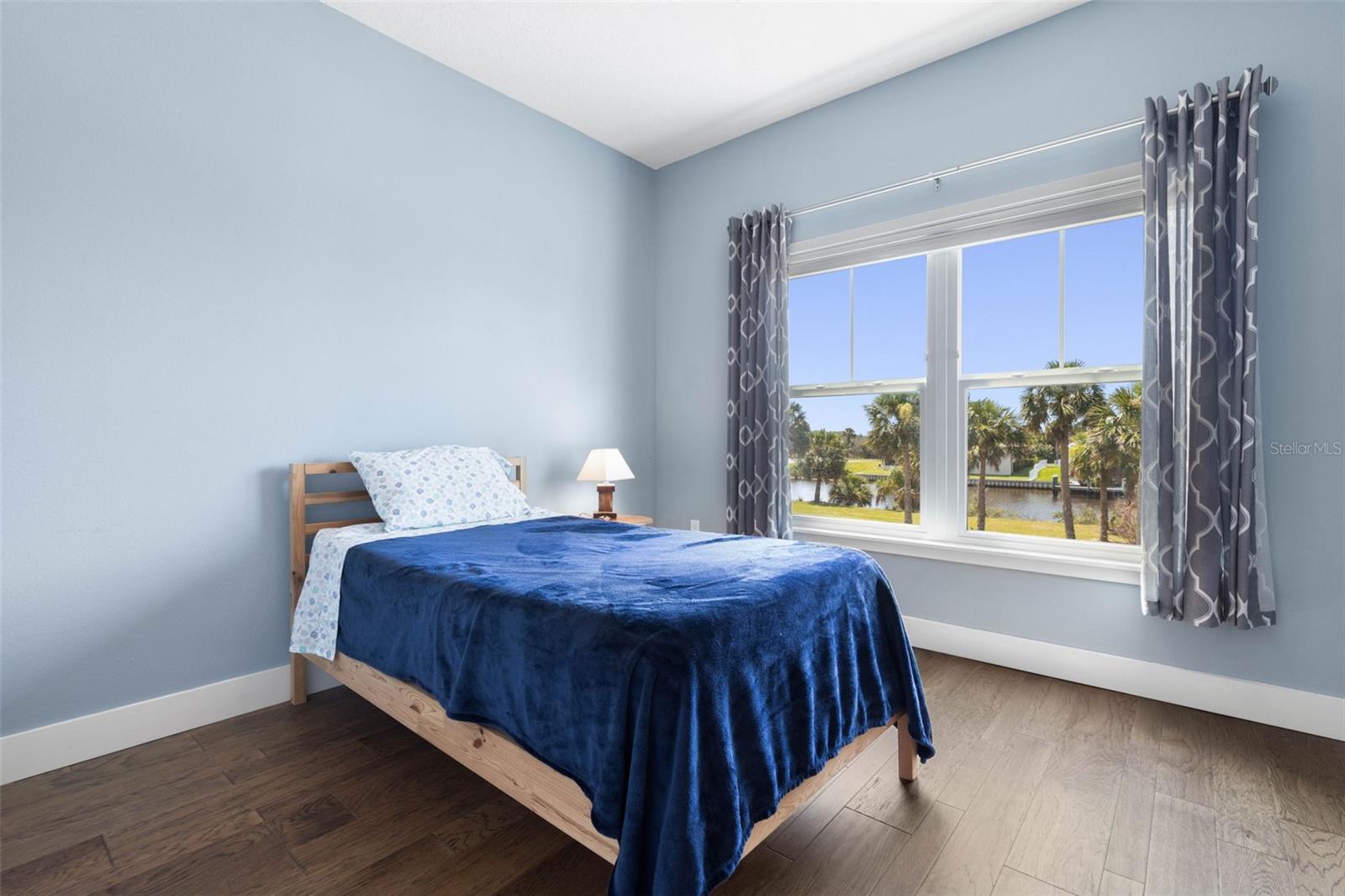 SEASIDE LNDGS - Residential