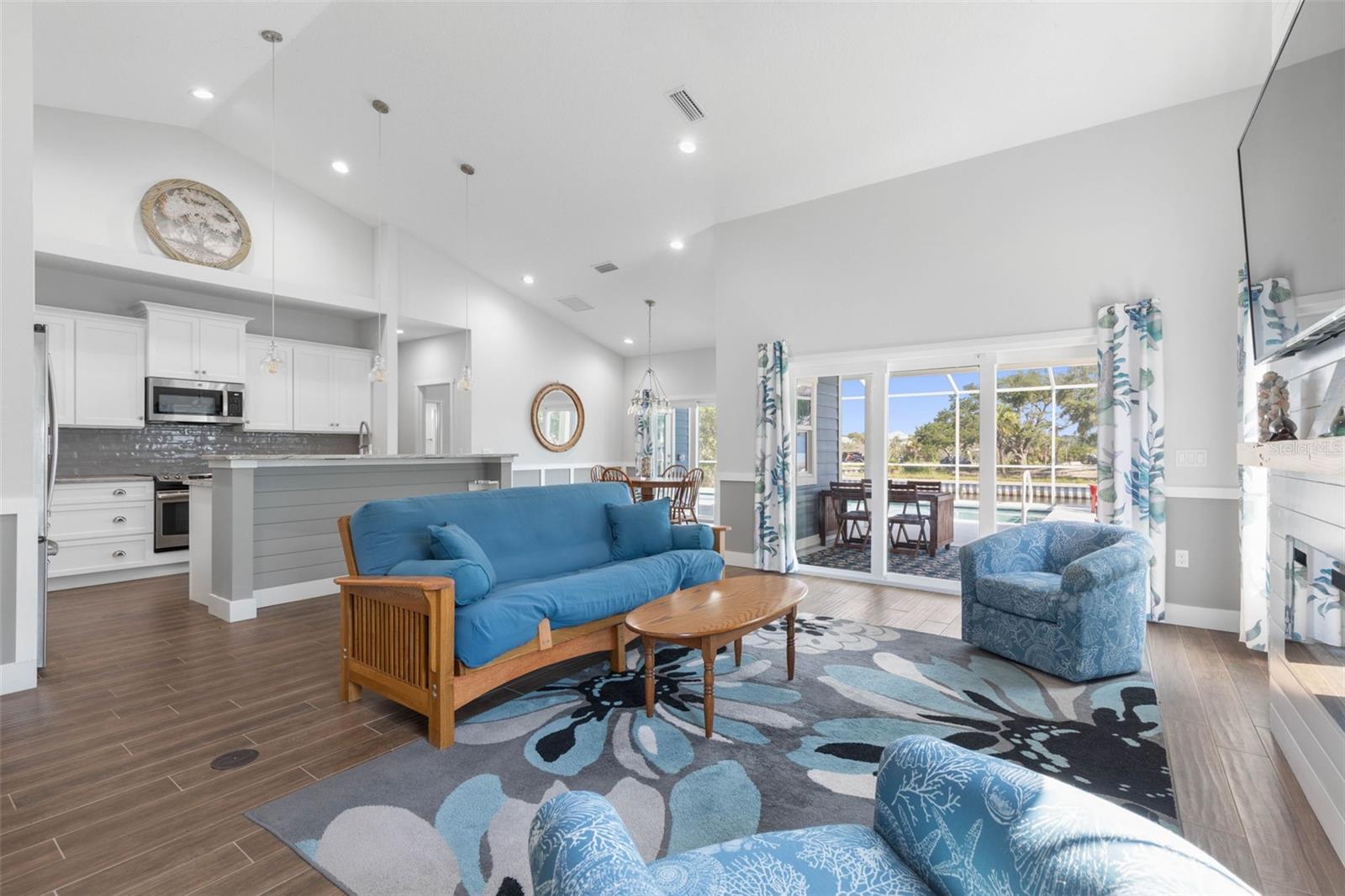 SEASIDE LNDGS - Residential