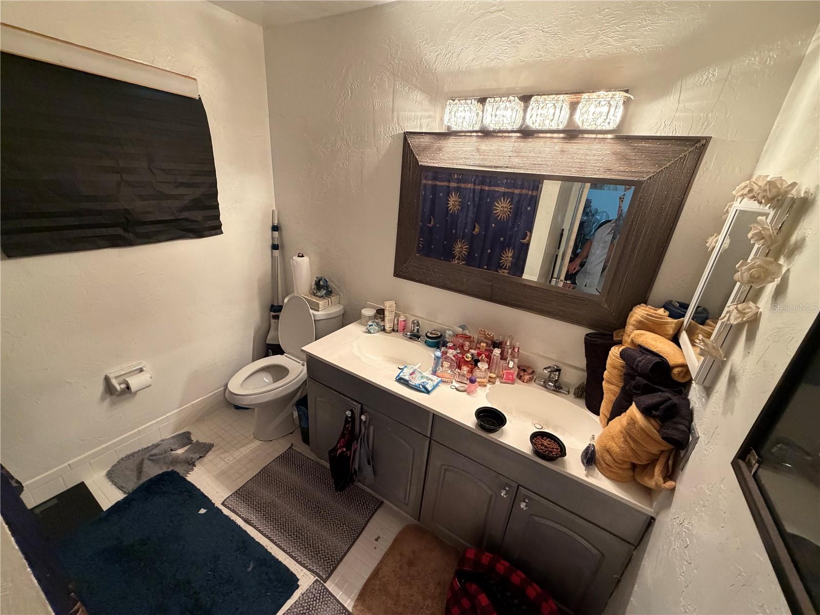 PALM BEACH LAKES NORTH 01 - Residential