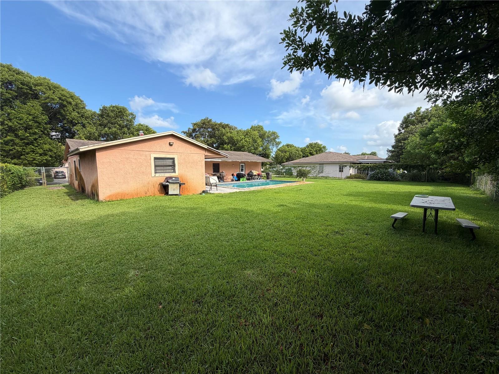 PALM BEACH LAKES NORTH 01 - Residential