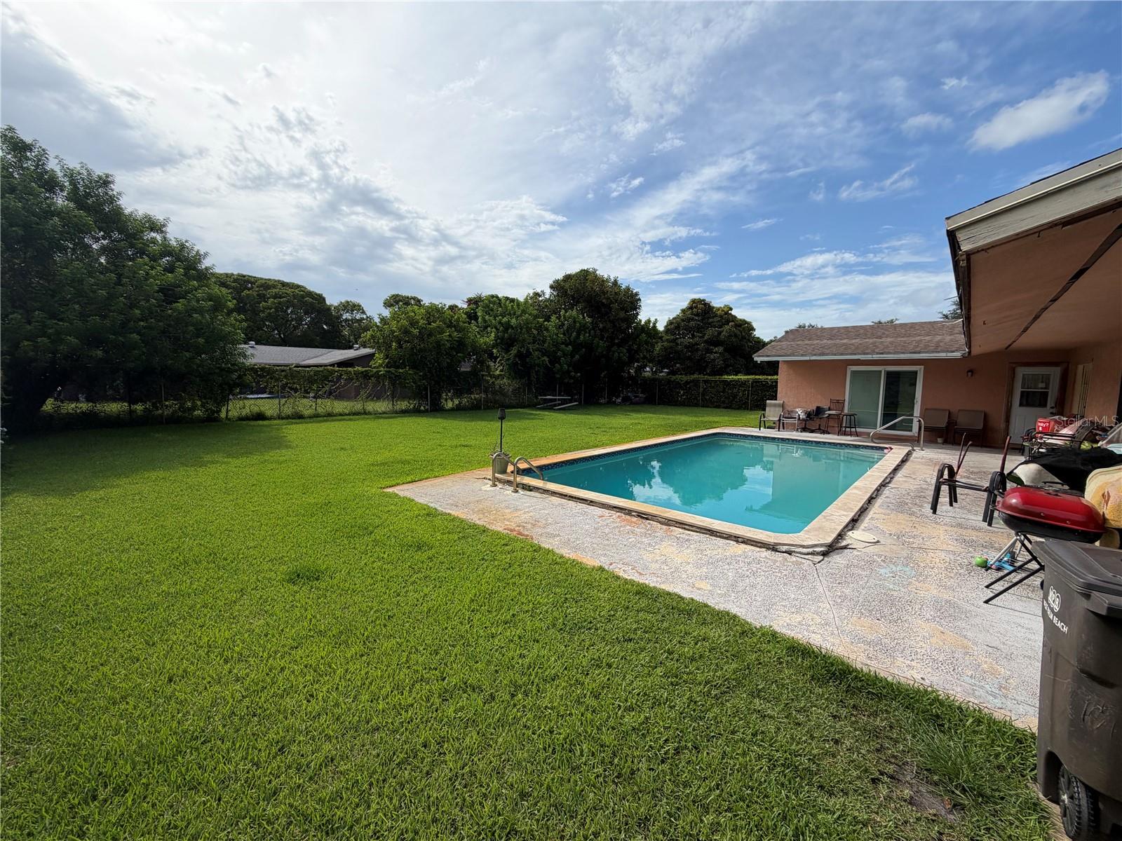 PALM BEACH LAKES NORTH 01 - Residential