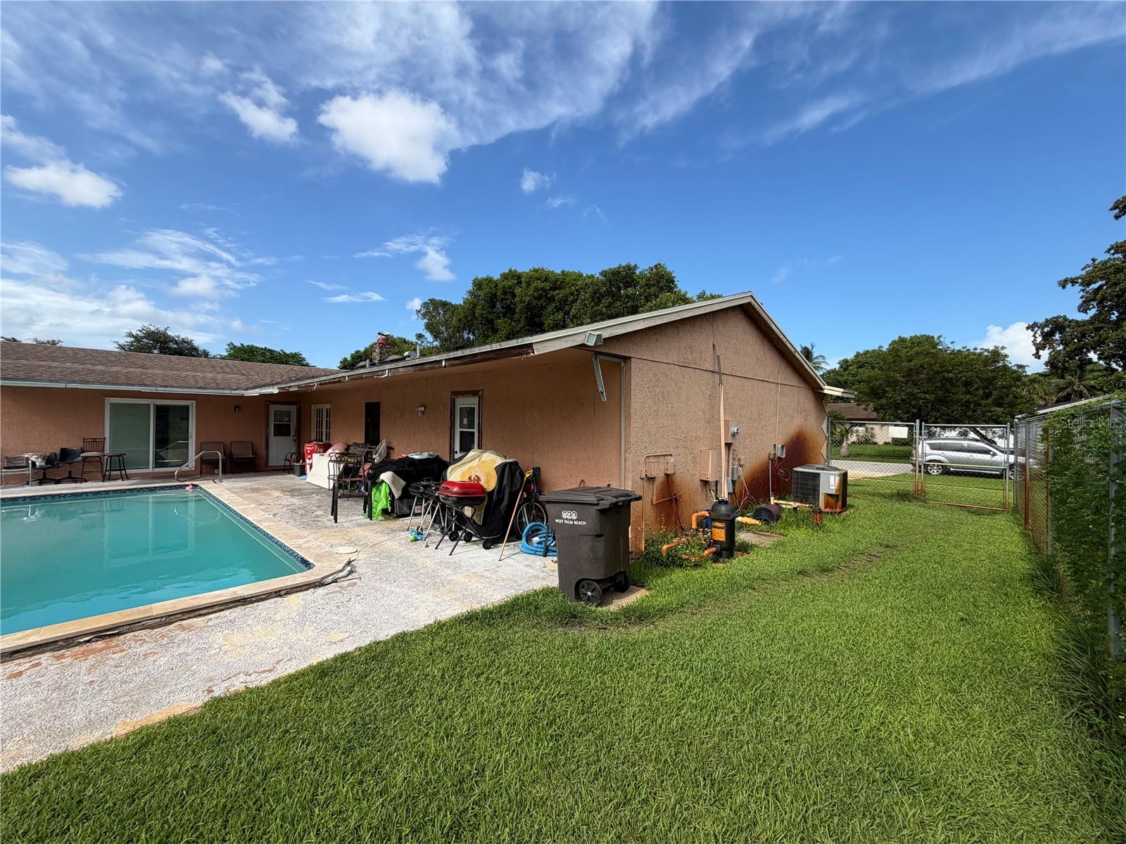 PALM BEACH LAKES NORTH 01 - Residential