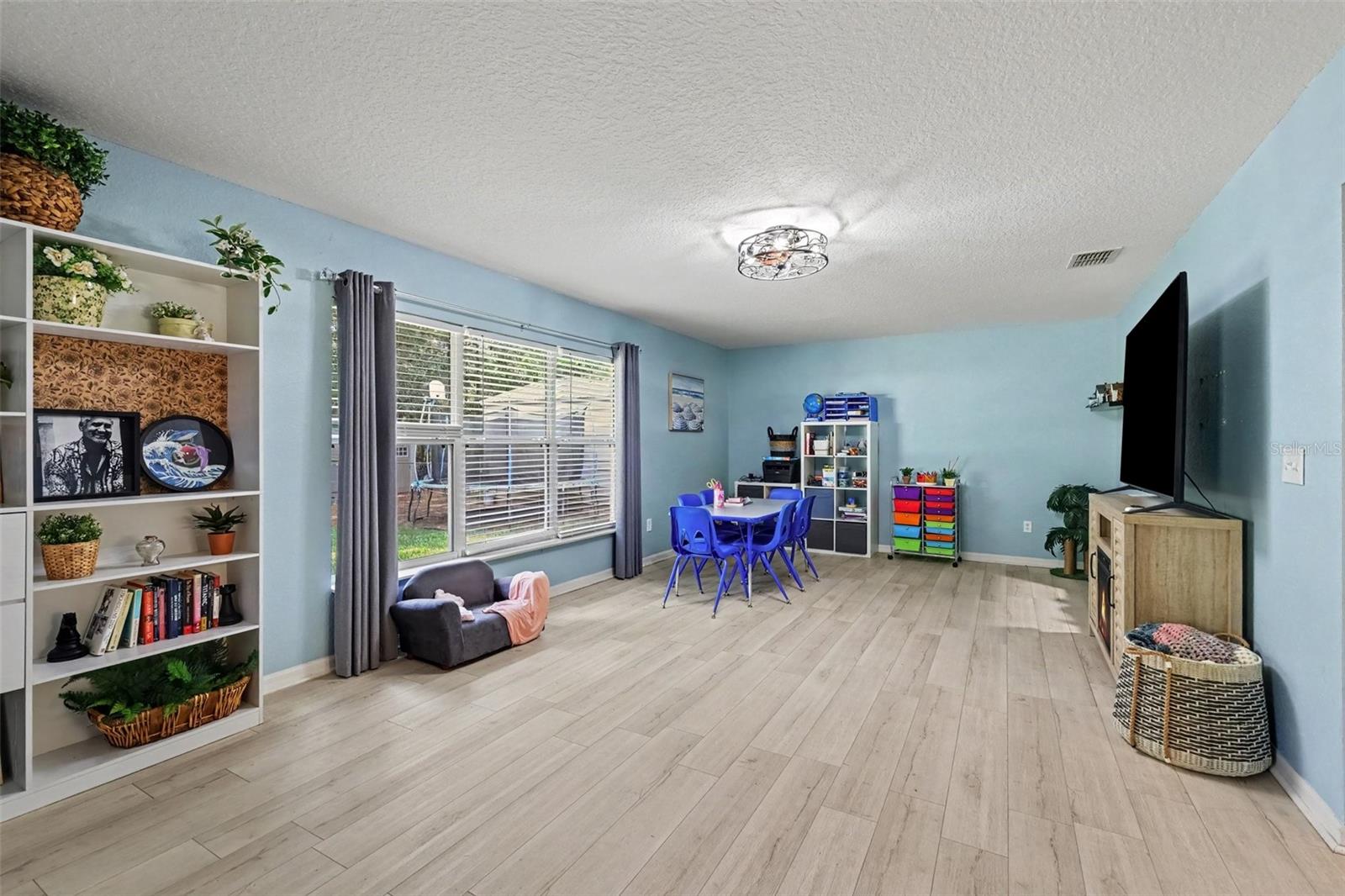 RAINBOW SPRINGS - Residential