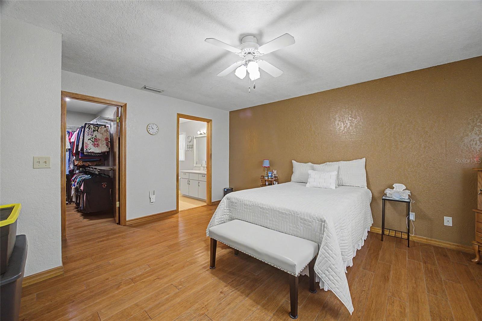 MAJESTIC OAKS - Residential
