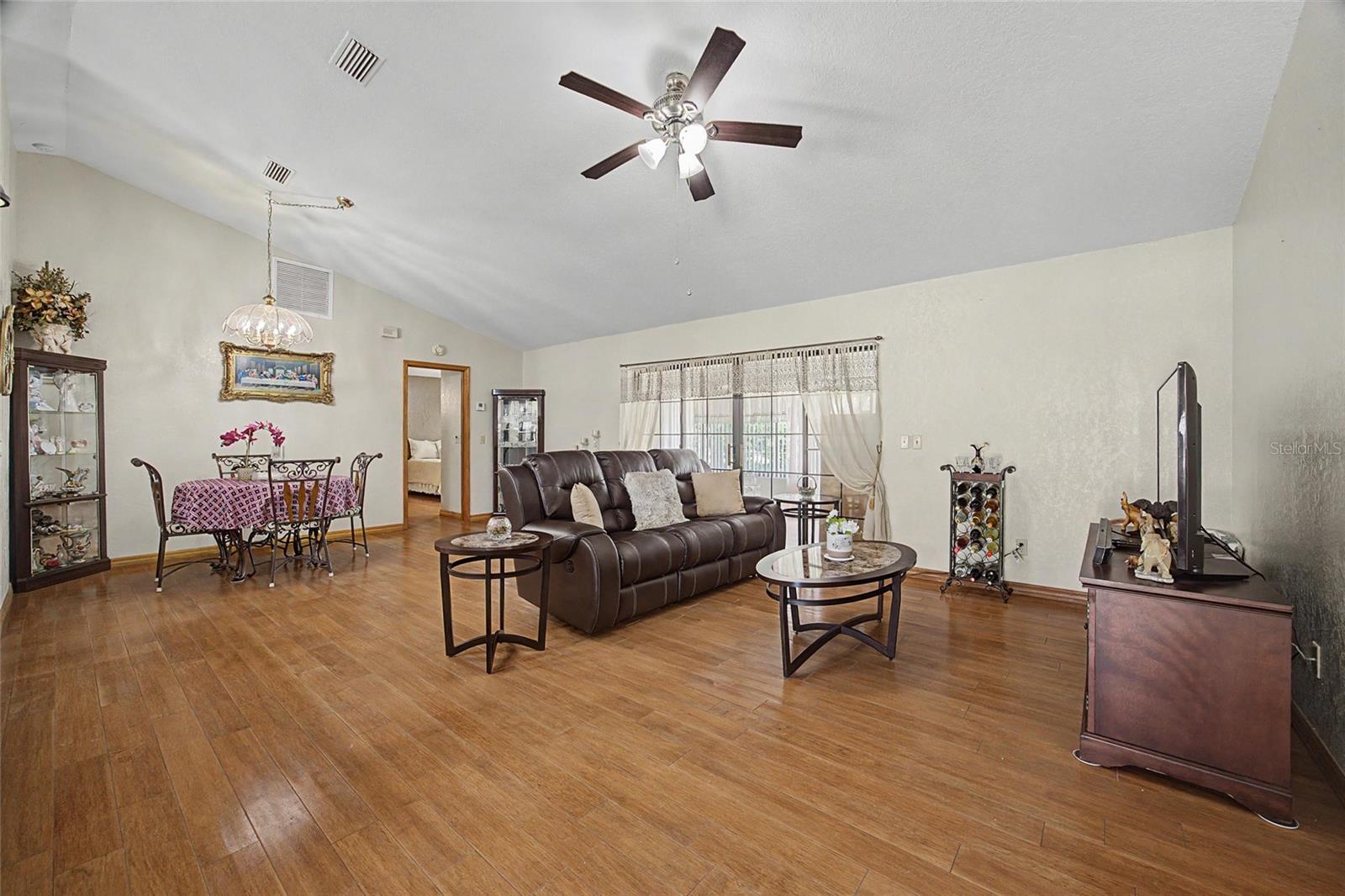 MAJESTIC OAKS - Residential