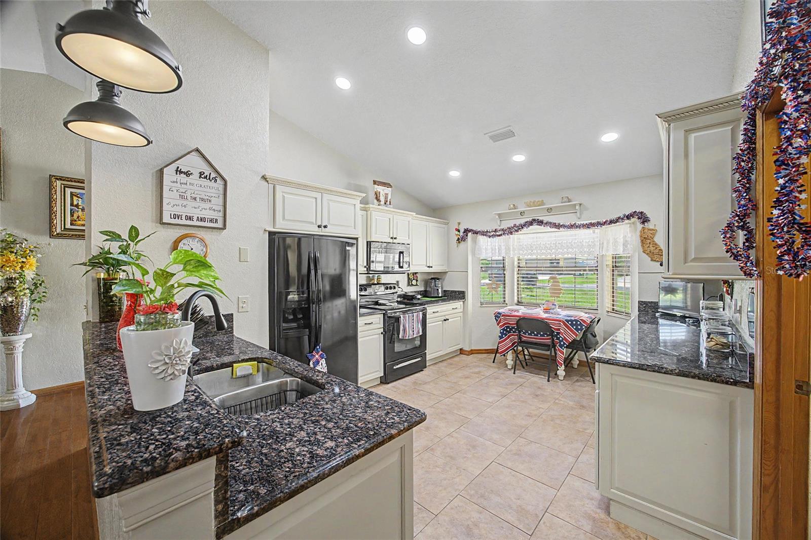 MAJESTIC OAKS - Residential
