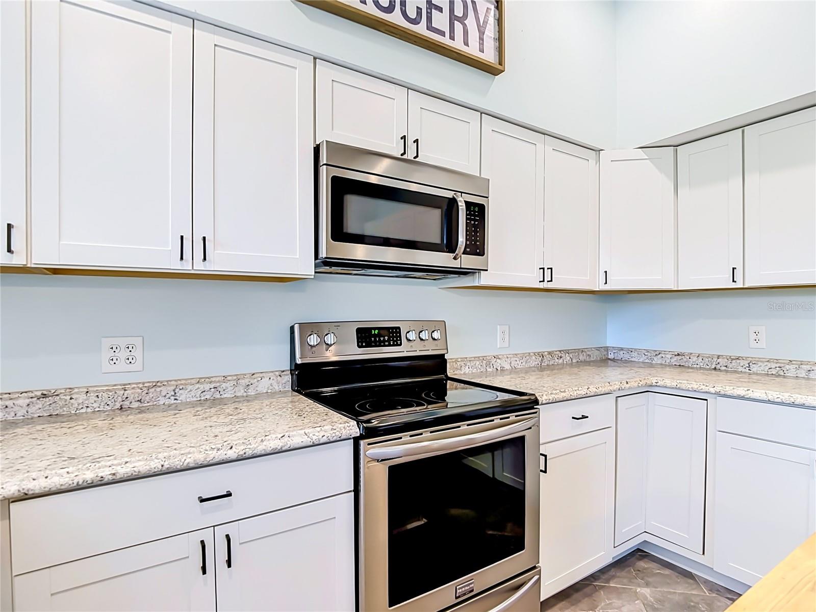 SPRING HILL - Residential