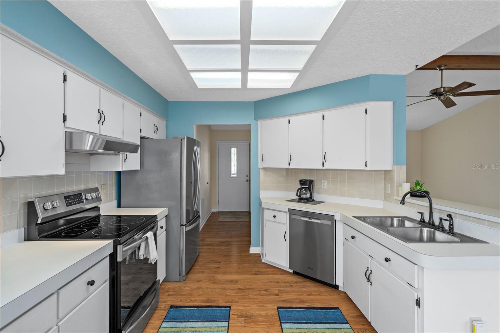 SPRING HILL - Residential