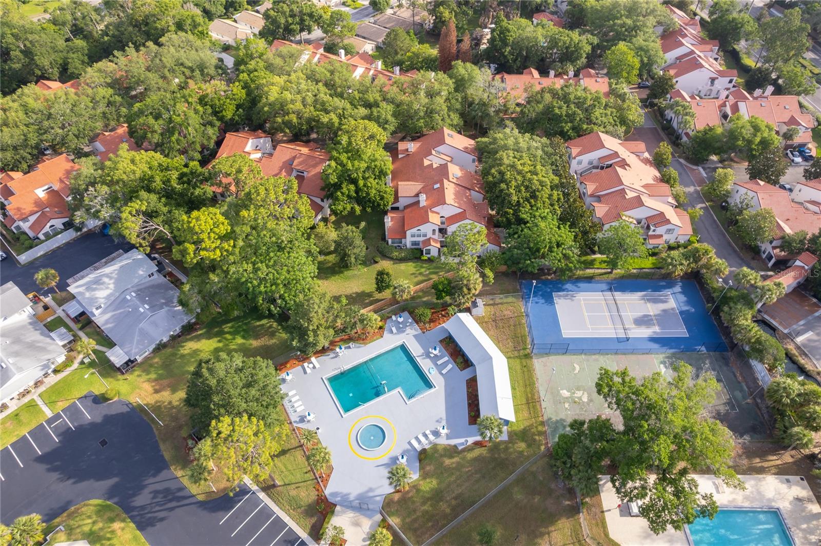 LA VITA CONDO PH 4 - Residential