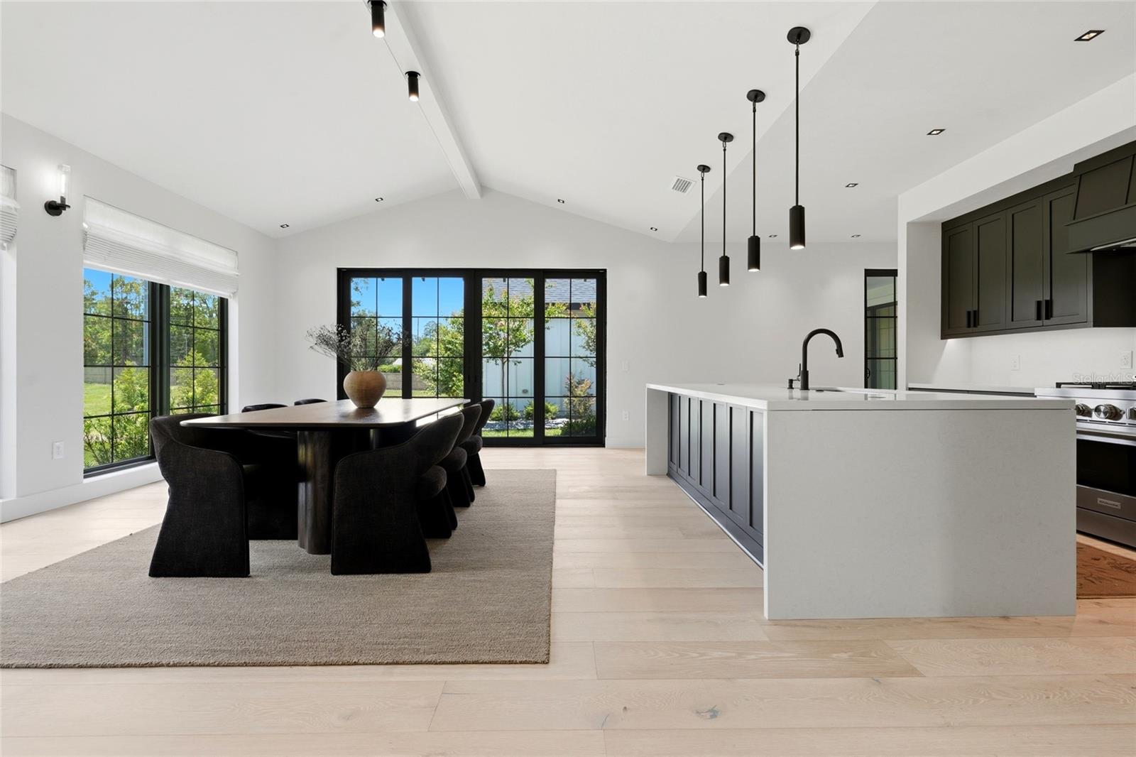 GLORIAS WAY - Residential