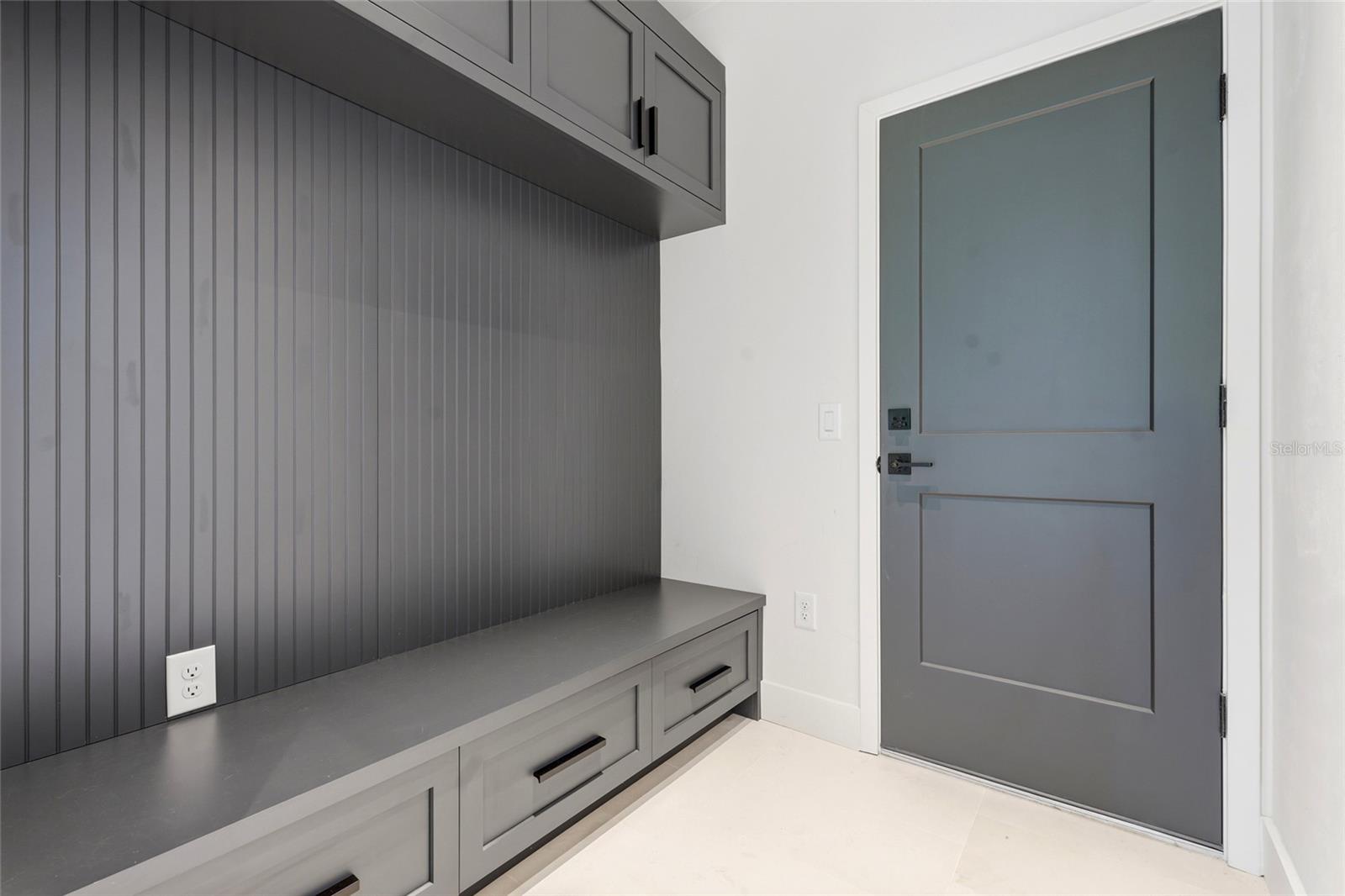 GLORIAS WAY - Residential