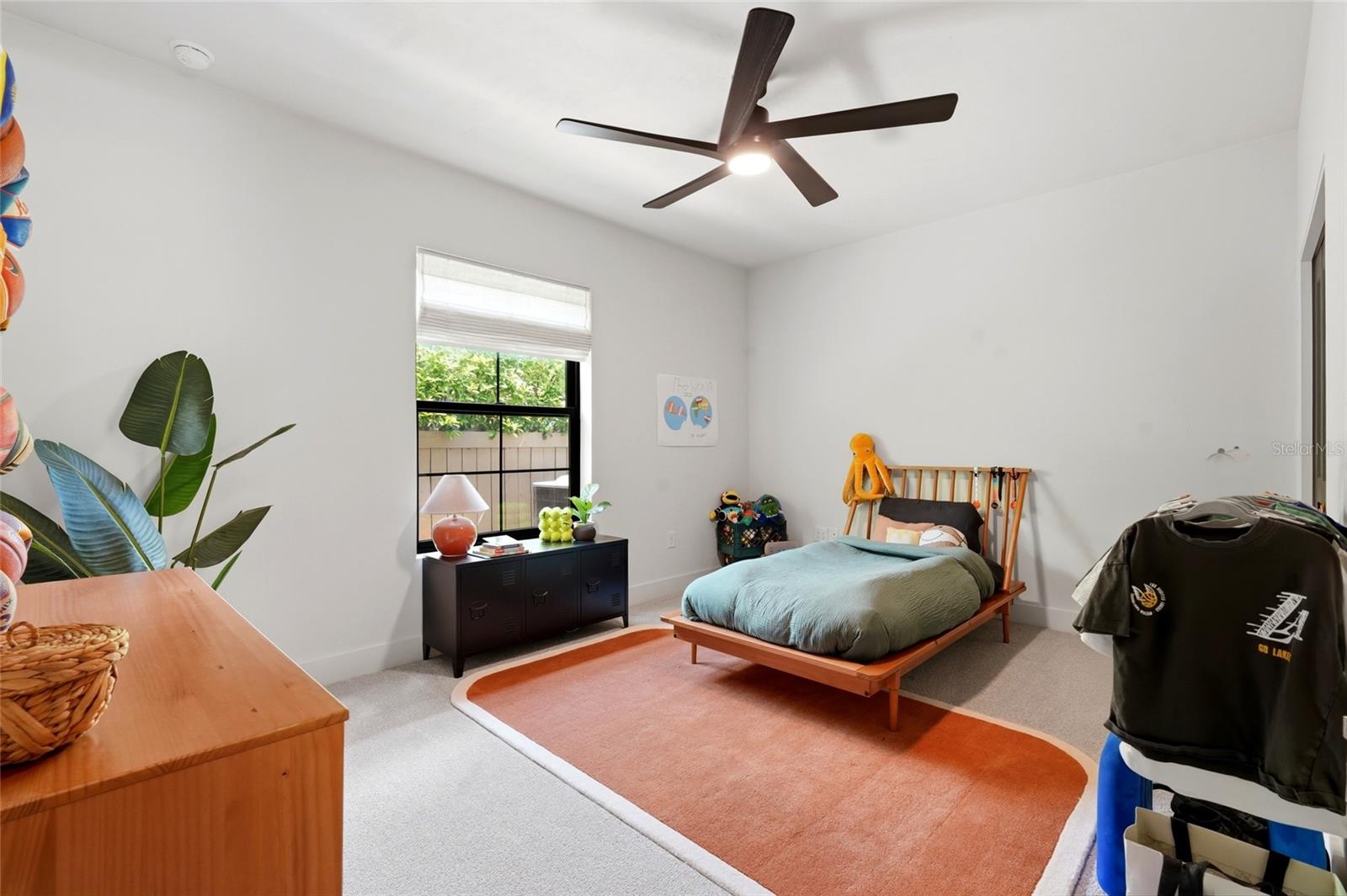 GLORIAS WAY - Residential