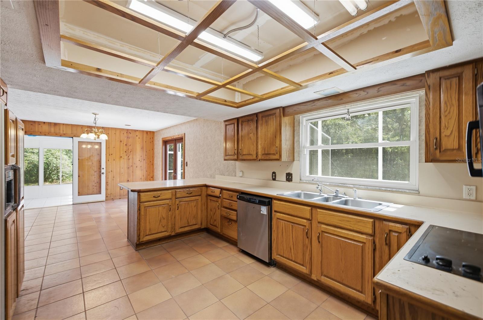 UNPLATTED - Residential