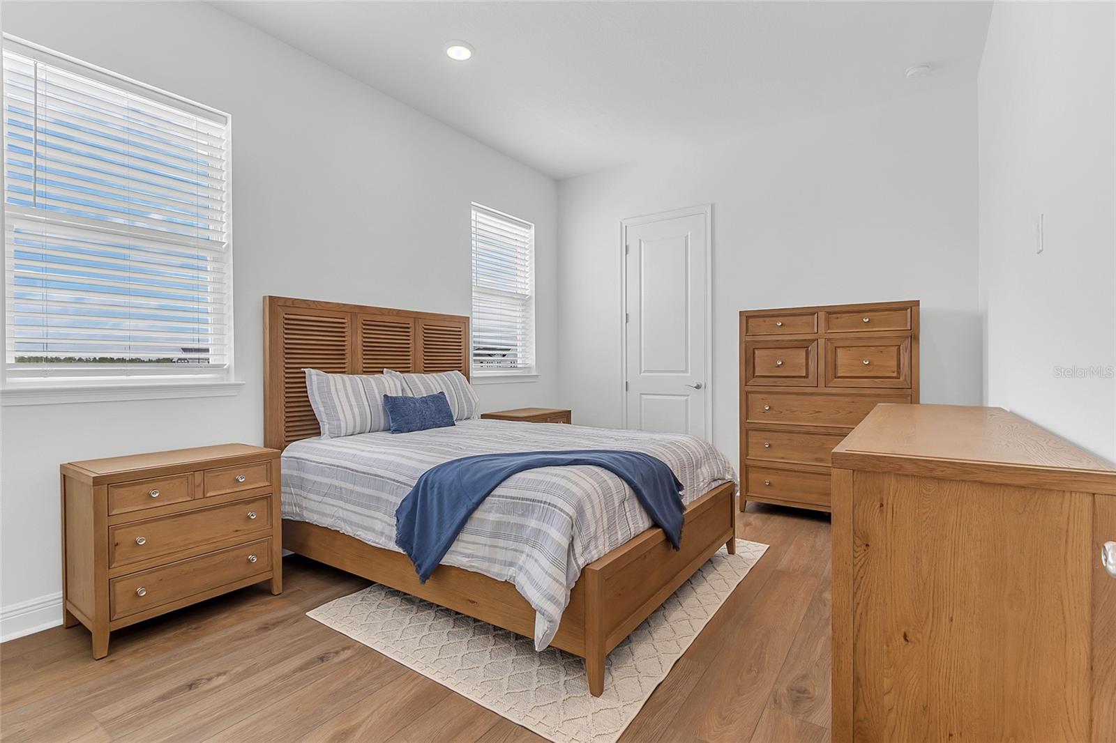 LAUREATE PK PH 2 PCL N-2 - Residential Lease