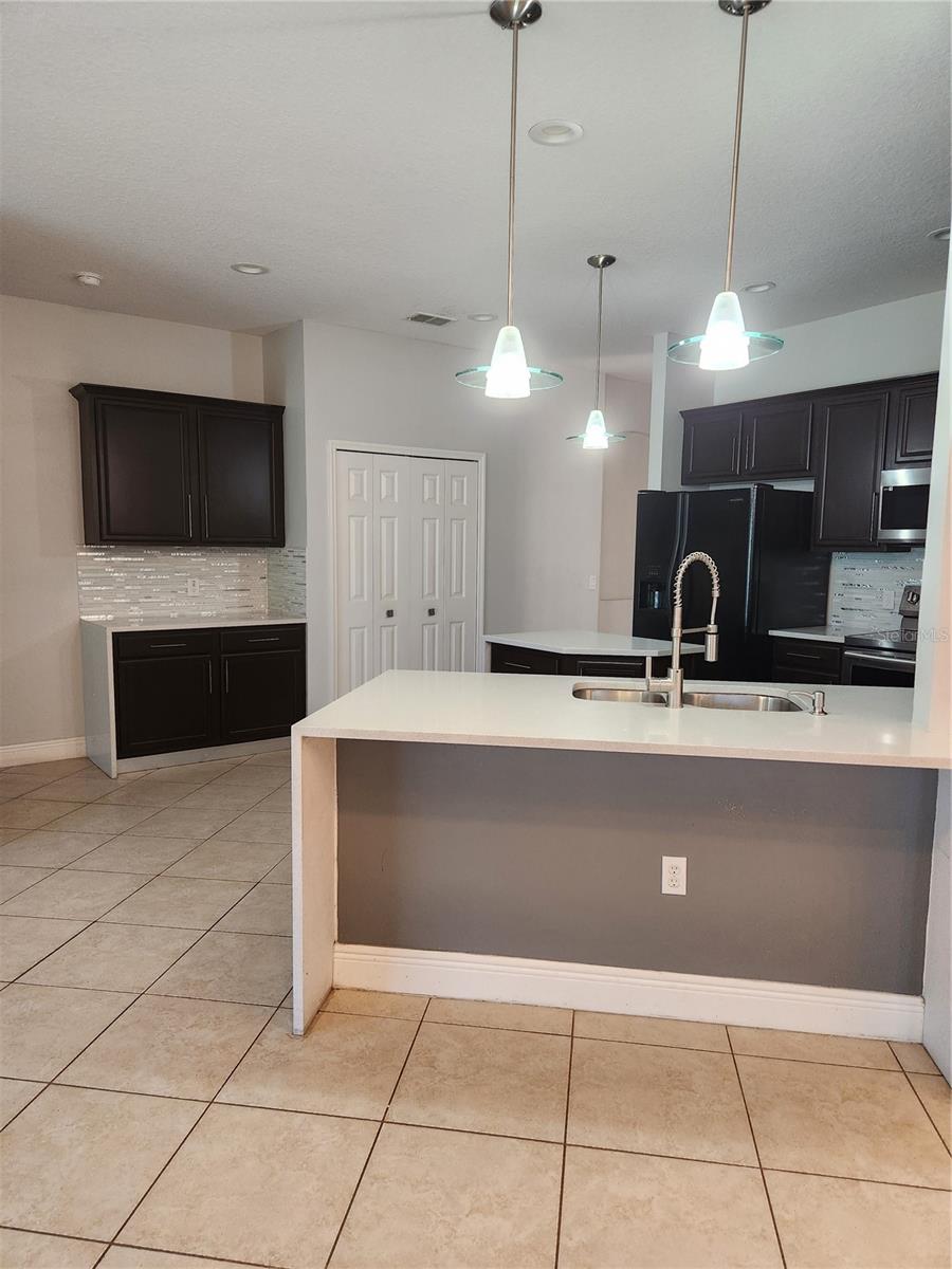 BELLALAGO PH 02N - Residential Lease