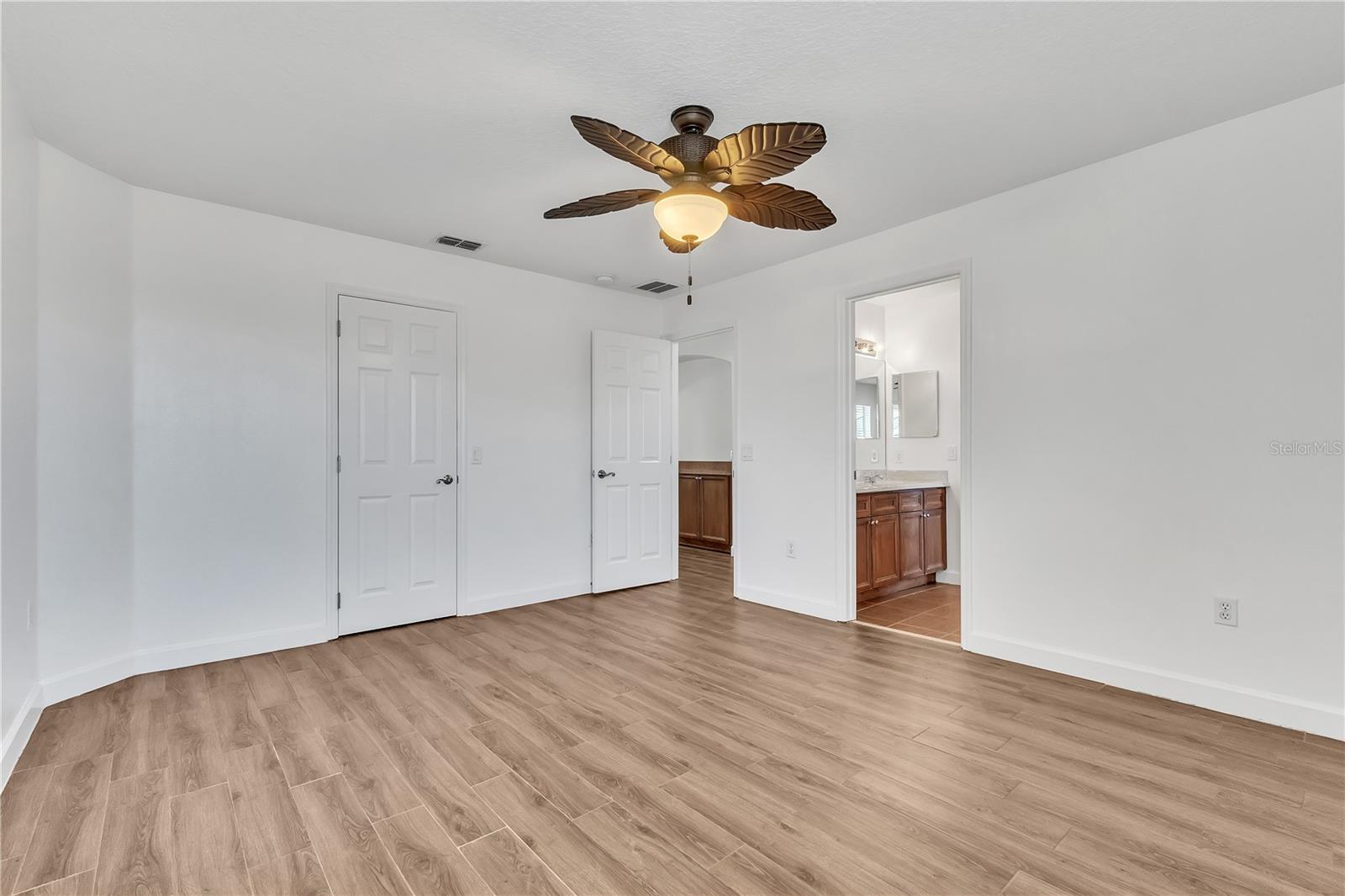 RESERVE AT BELMERE PH 03 51 01 - Residential Lease