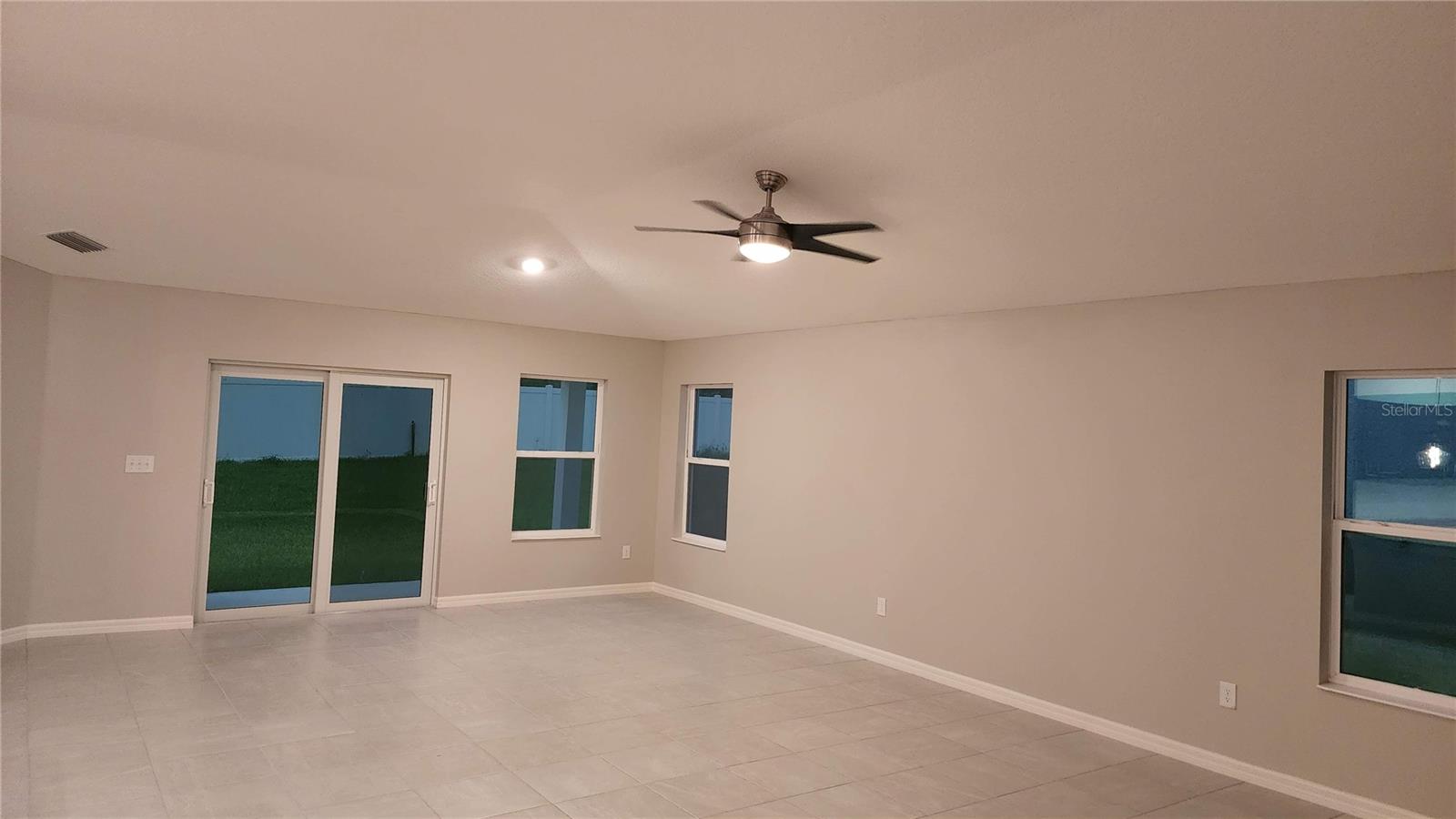 WILLIAMS POINTE - Residential