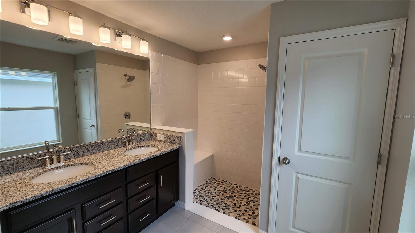 WILLIAMS POINTE - Residential