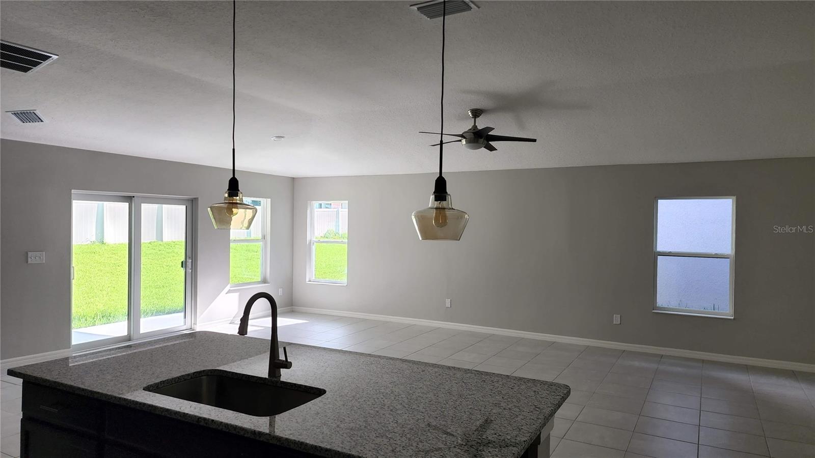 WILLIAMS POINTE - Residential