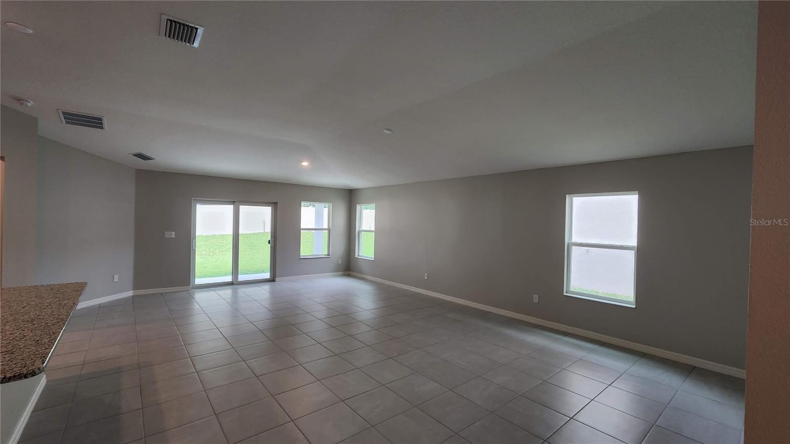 WILLIAMS POINTE - Residential