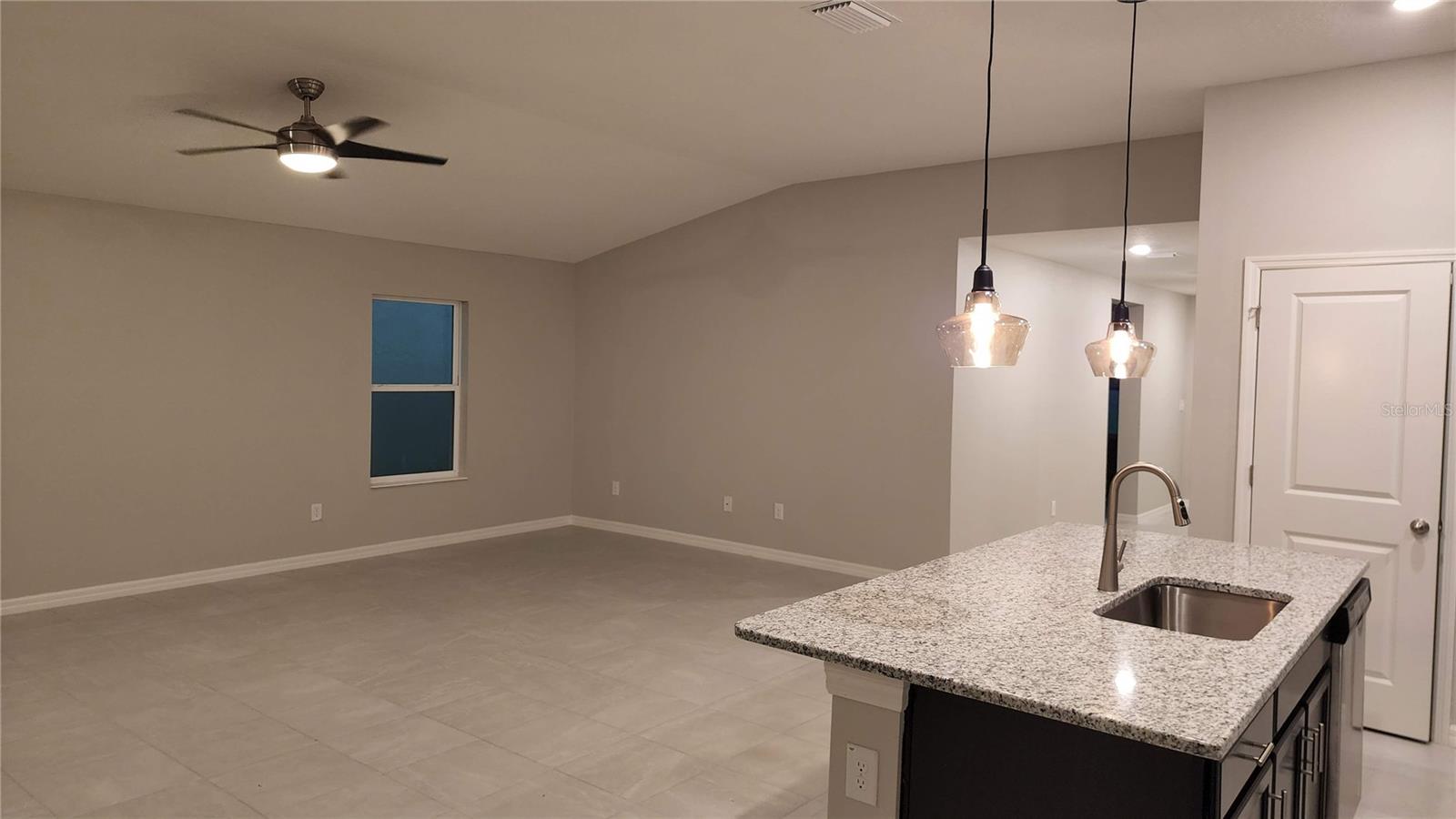 WILLIAMS POINTE - Residential