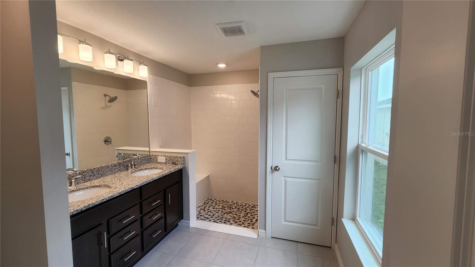 WILLIAMS POINTE - Residential