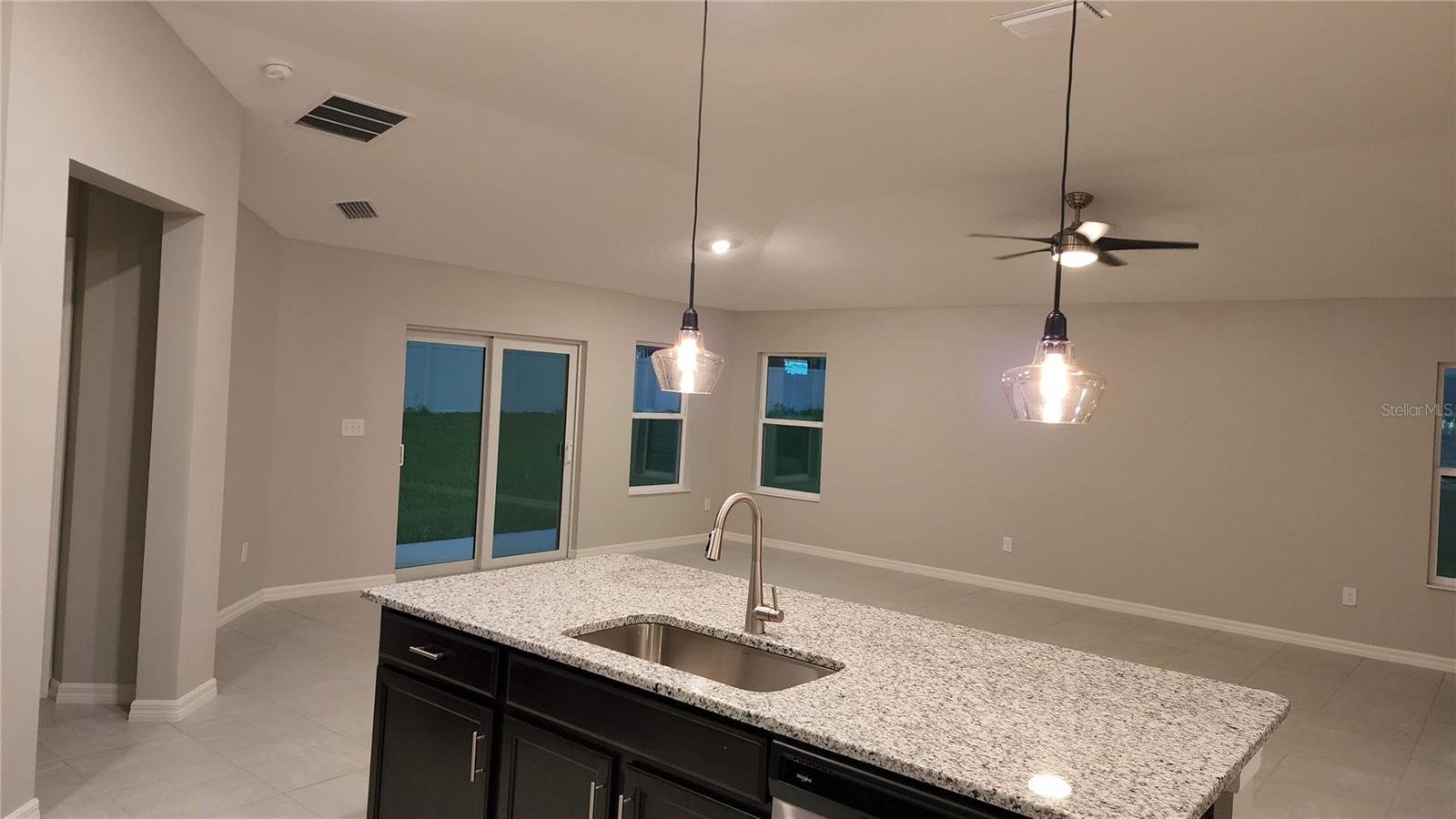 WILLIAMS POINTE - Residential
