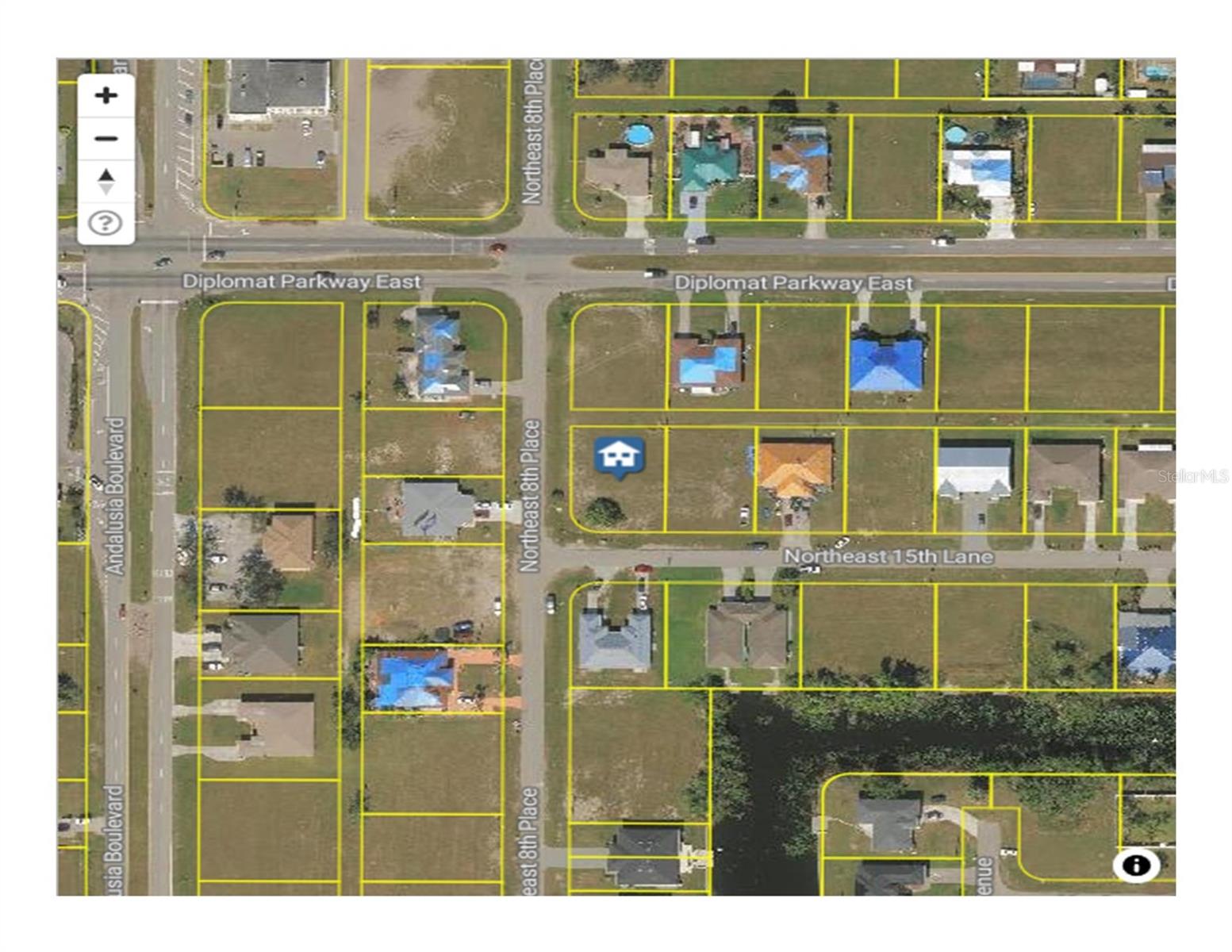 CAPE CORAL - Land