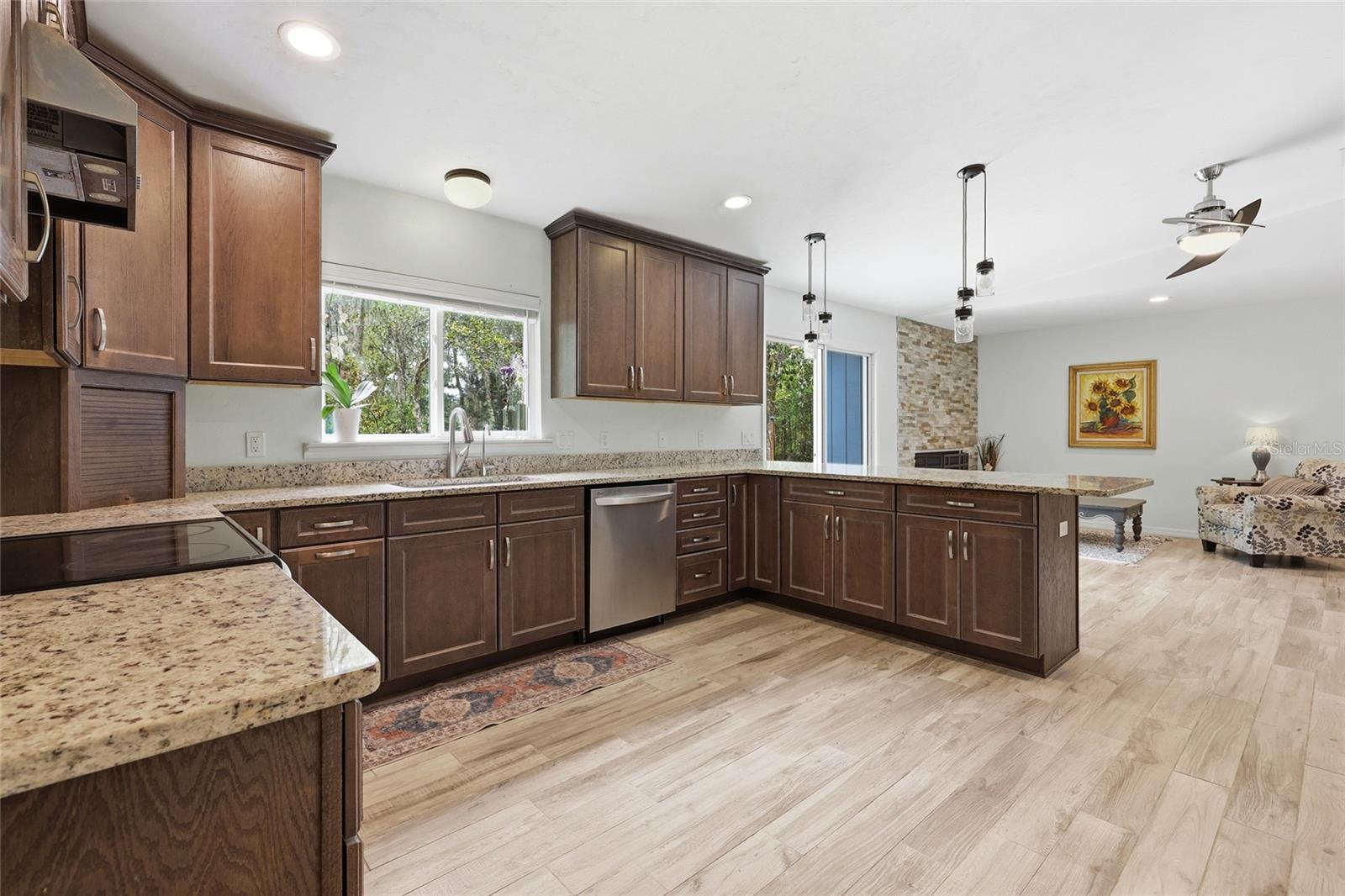 WOODLAND OAKS SOUTH - Residential