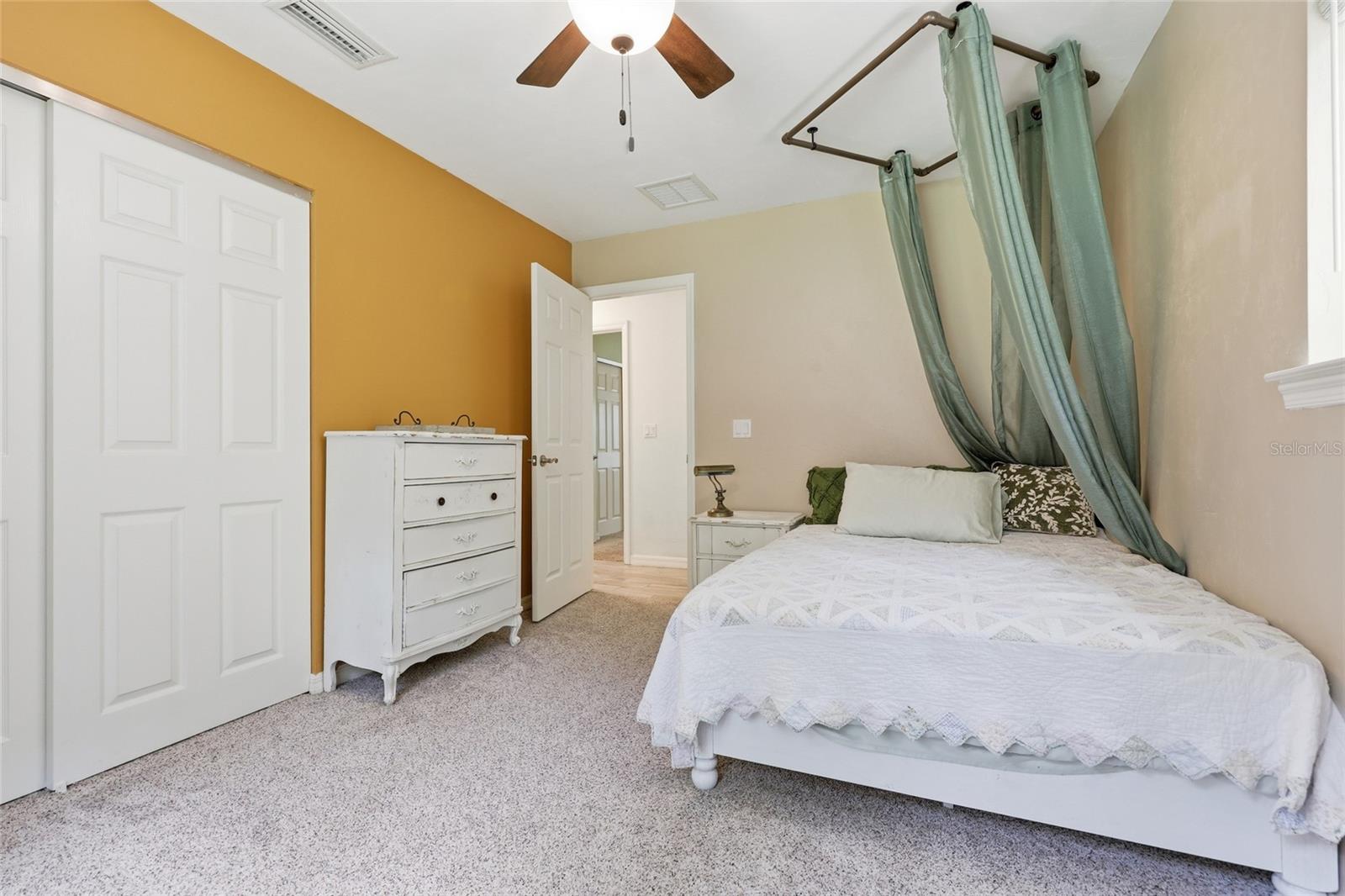 WOODLAND OAKS SOUTH - Residential
