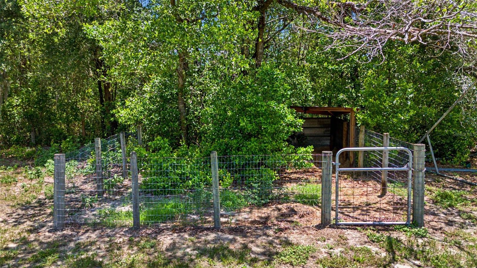 LAKEWOOD ACRES - Residential