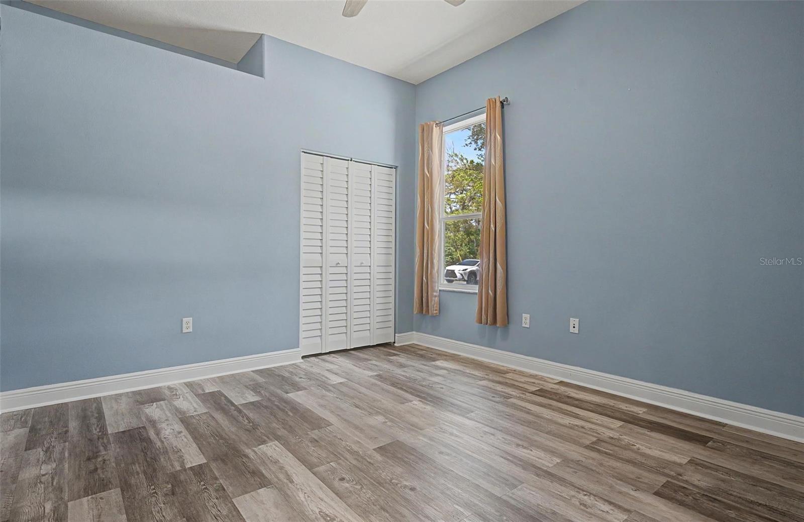 LAKEWOOD ACRES - Residential