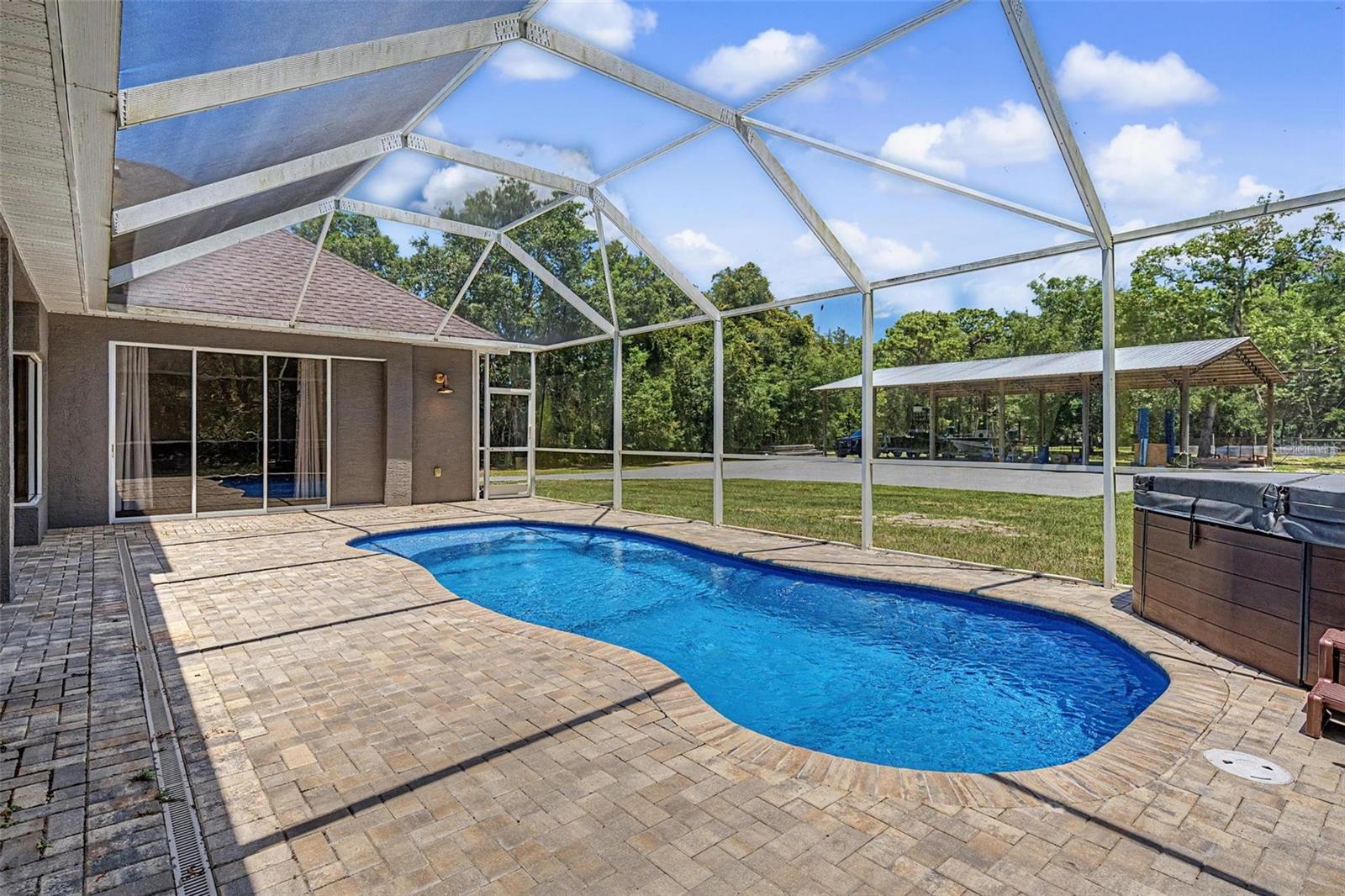 LAKEWOOD ACRES - Residential
