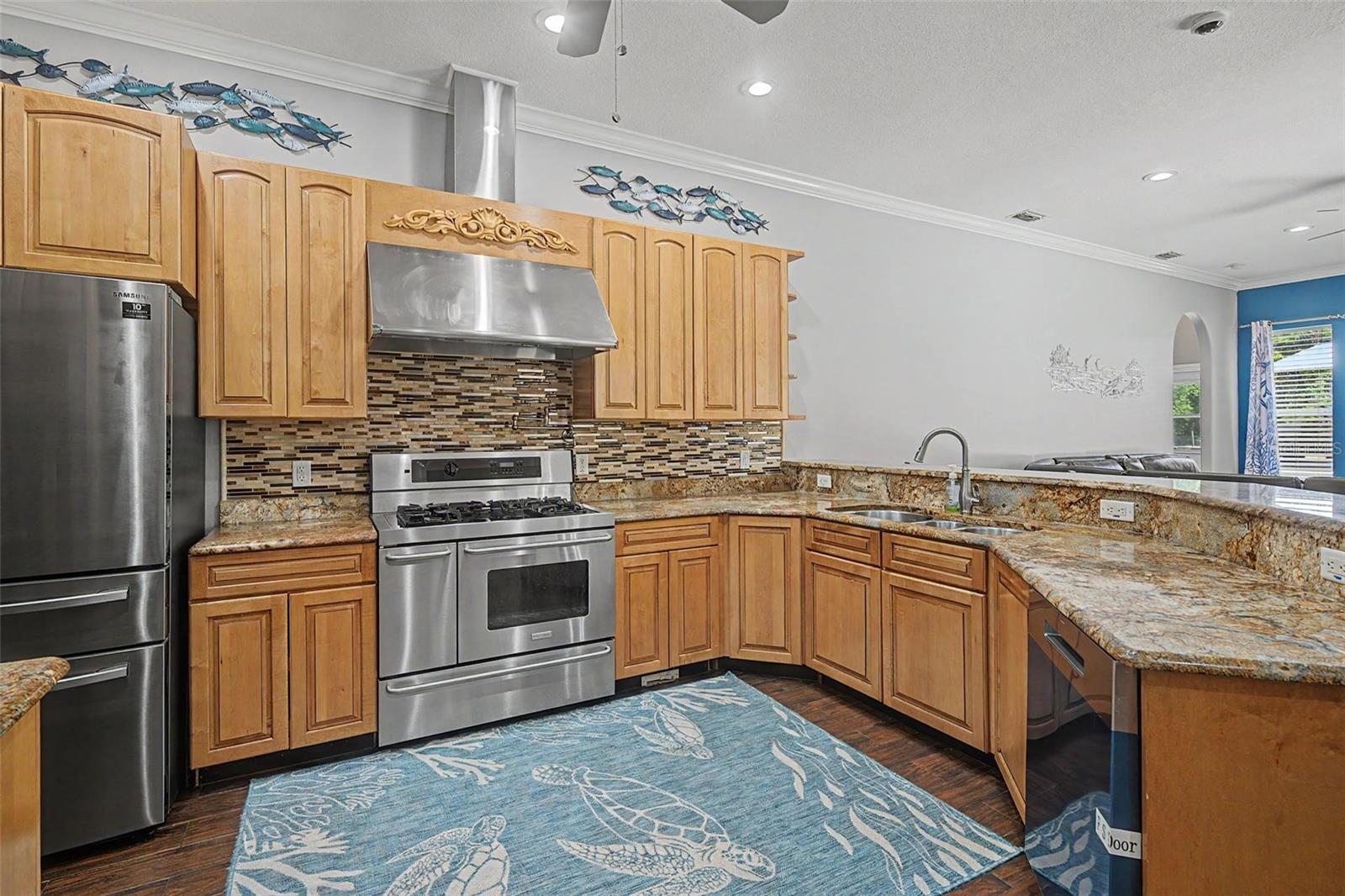 LAKEWOOD ACRES - Residential