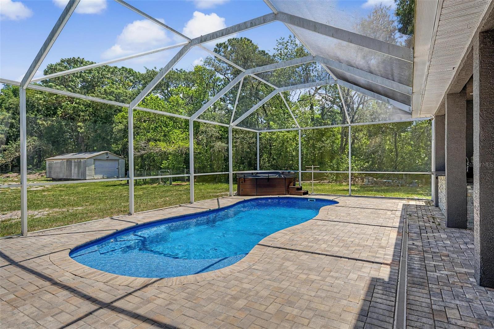 LAKEWOOD ACRES - Residential